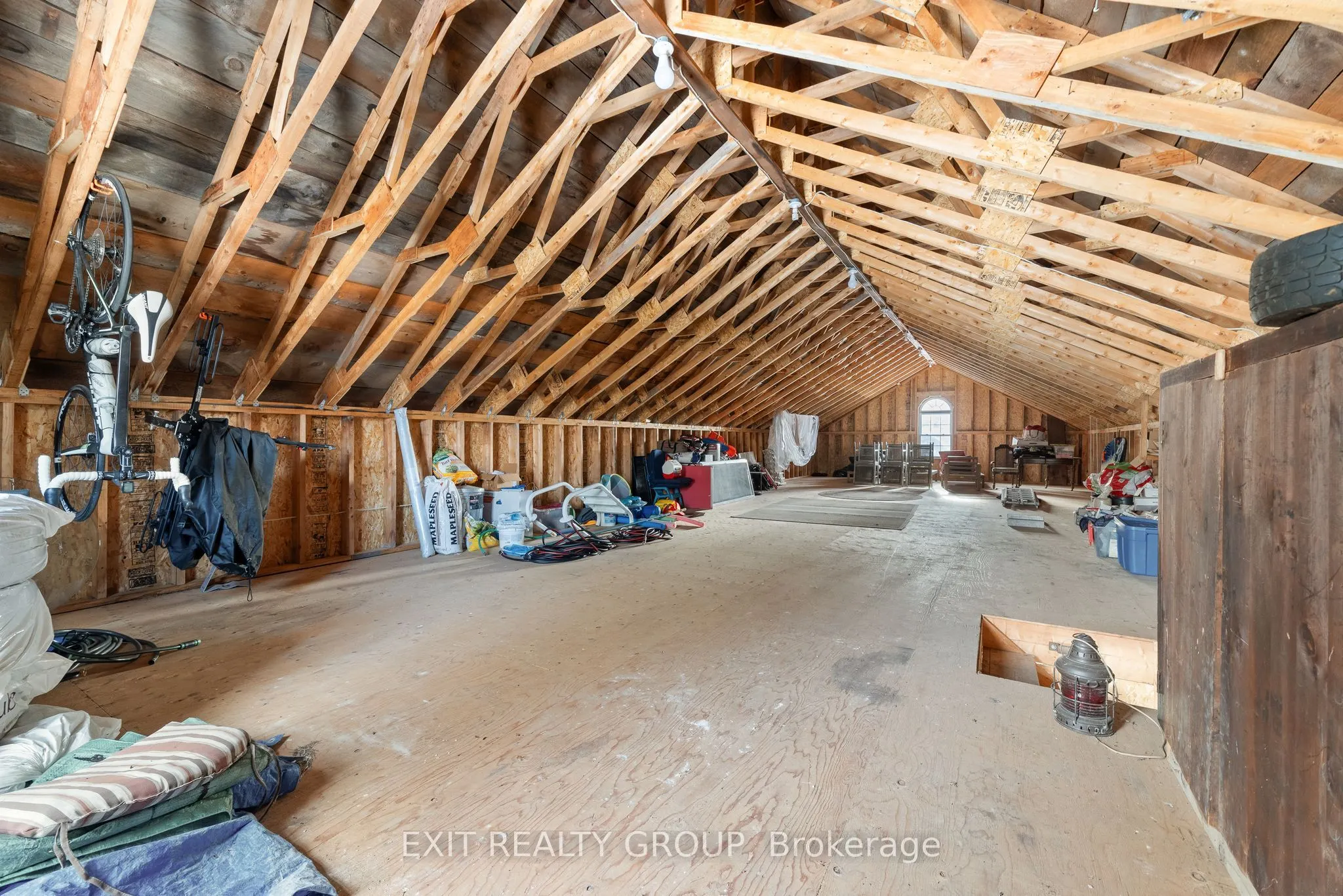 439 Oak Lake Road