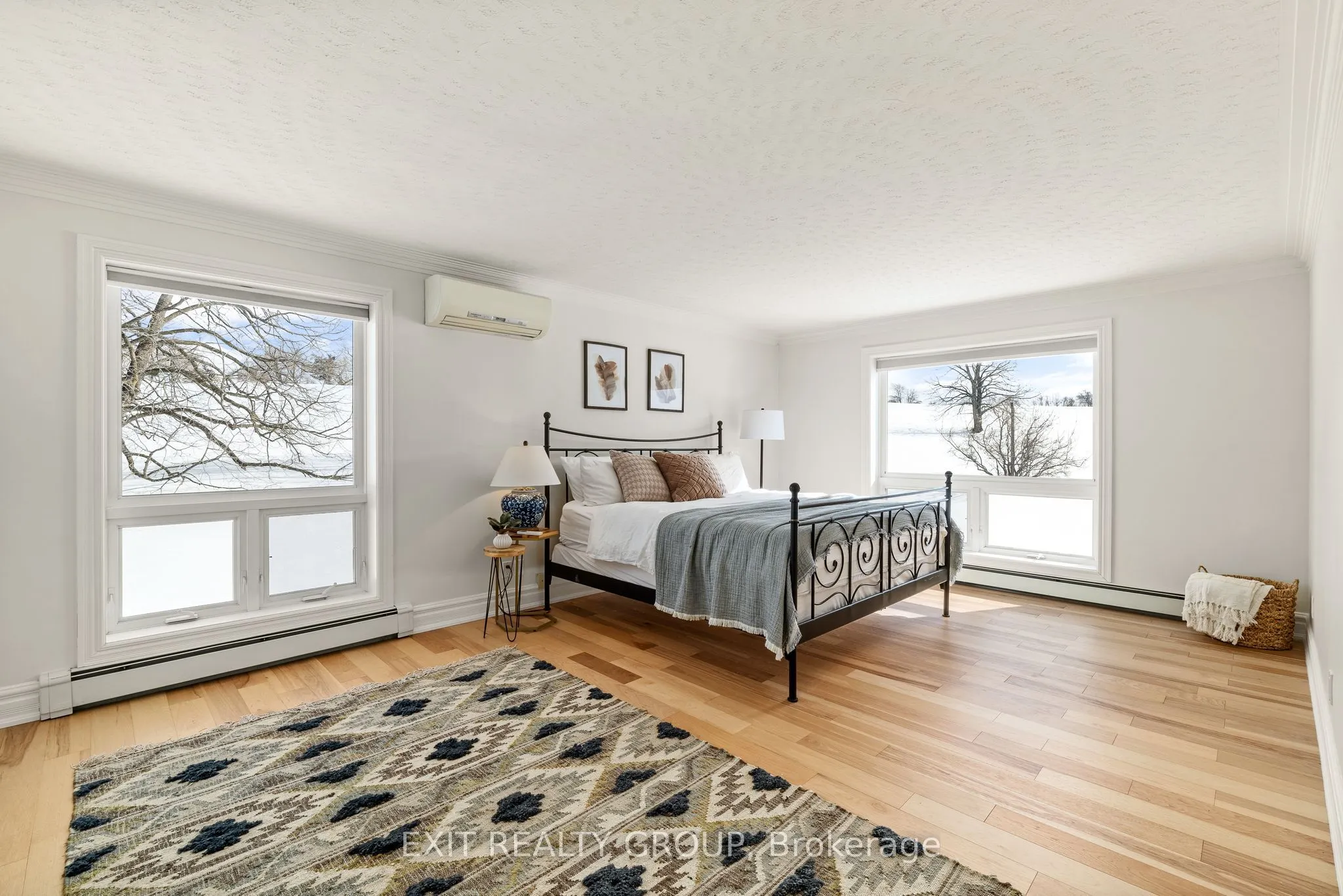 439 Oak Lake Road