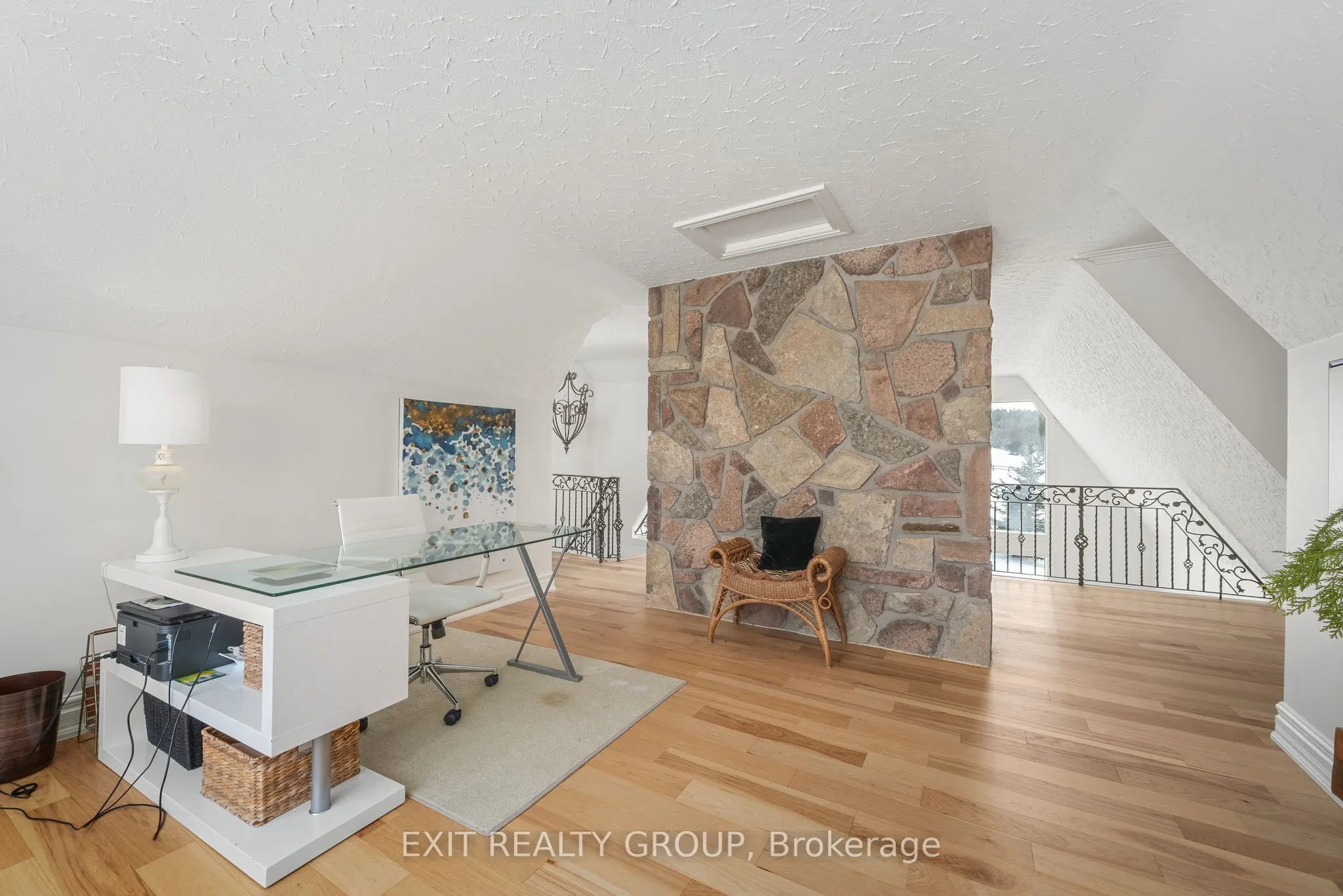 439 Oak Lake Road