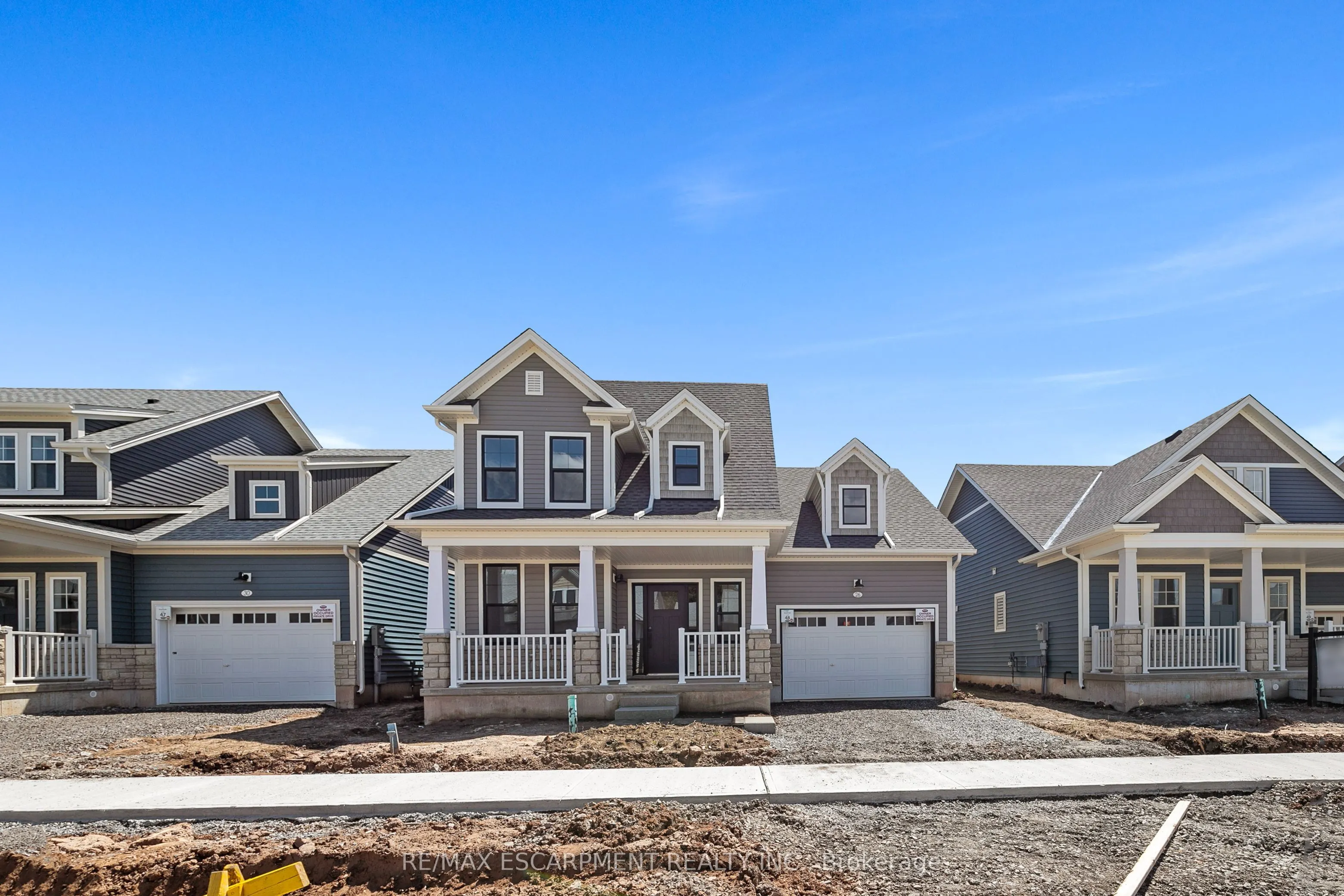 26 BEACHWALK Crescent