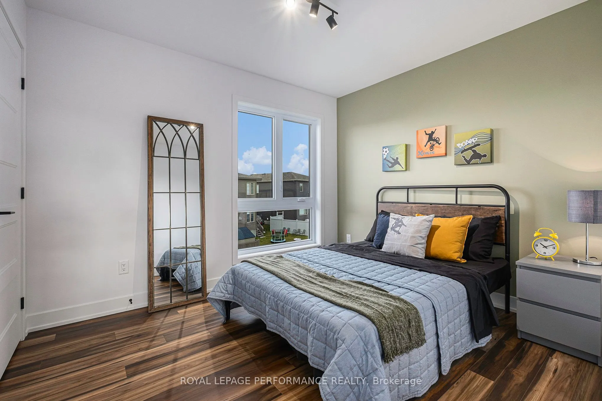 19 RUTILE Street