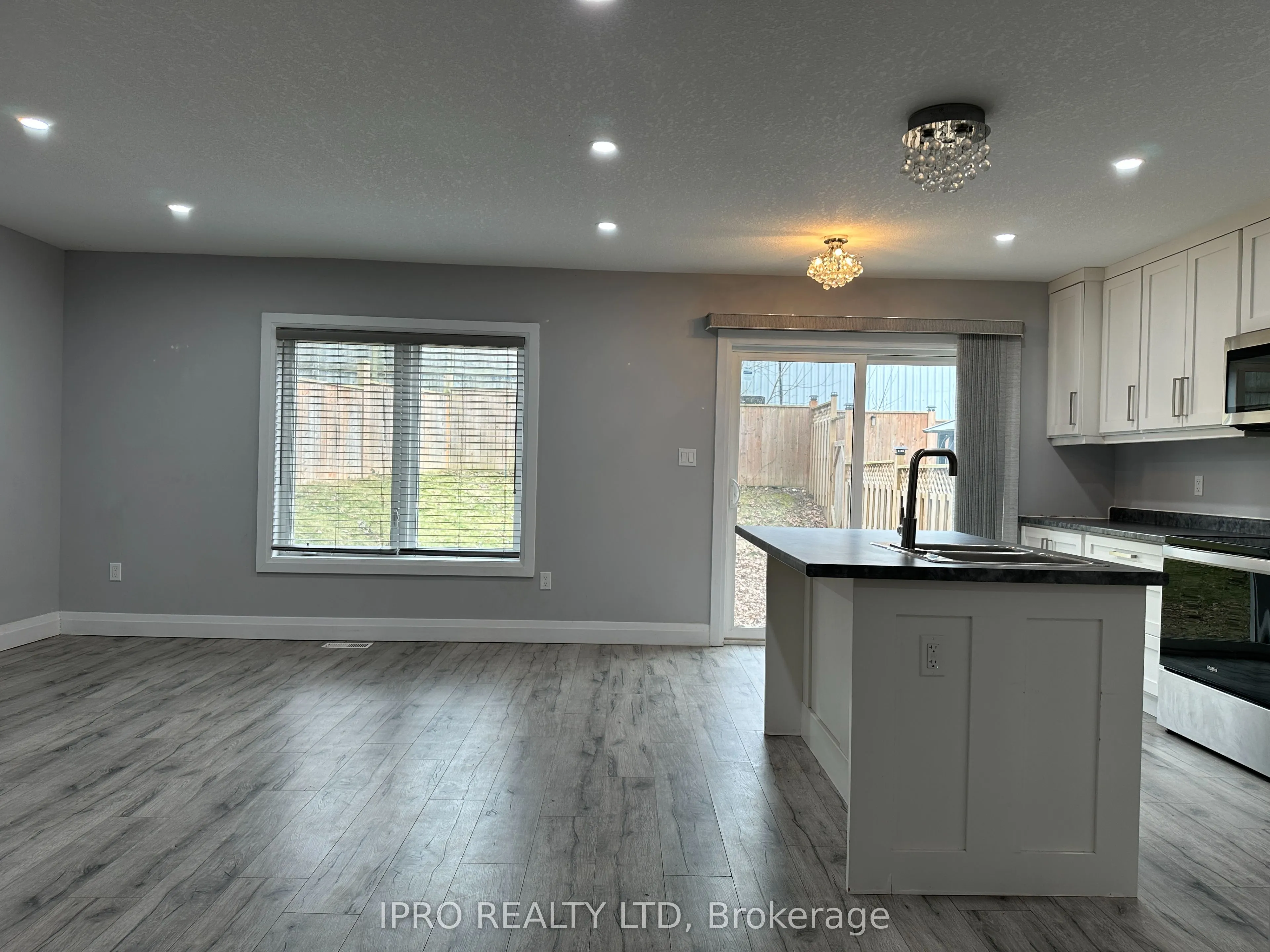 61 Vienna Road #1