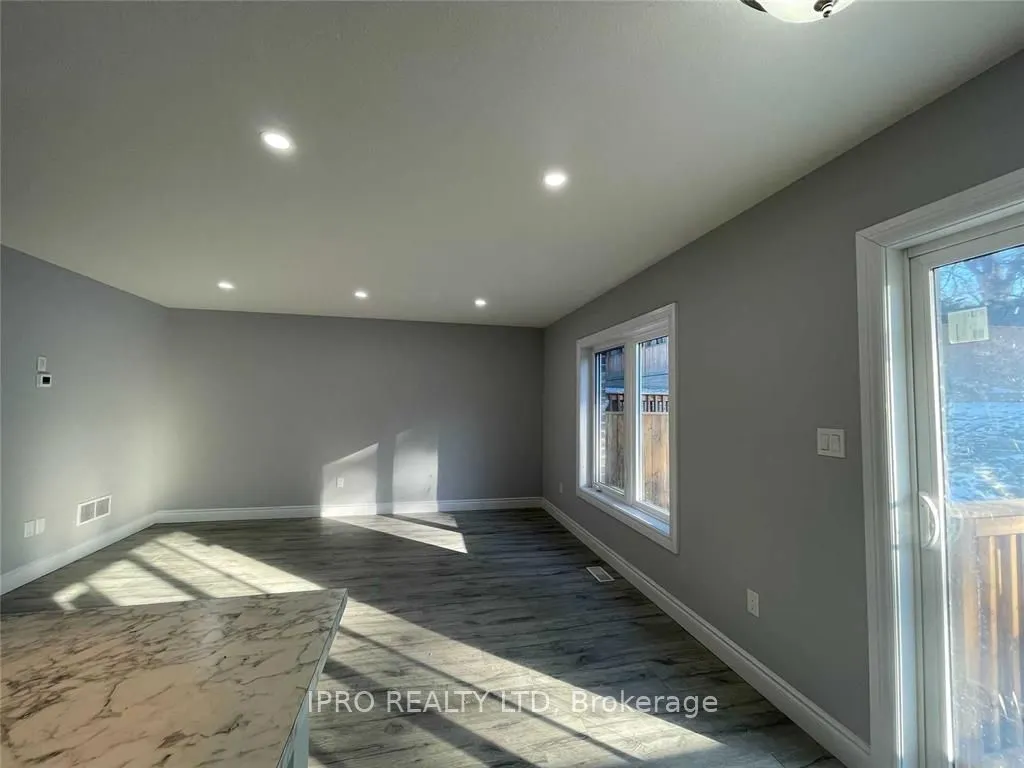 61 Vienna Road #1