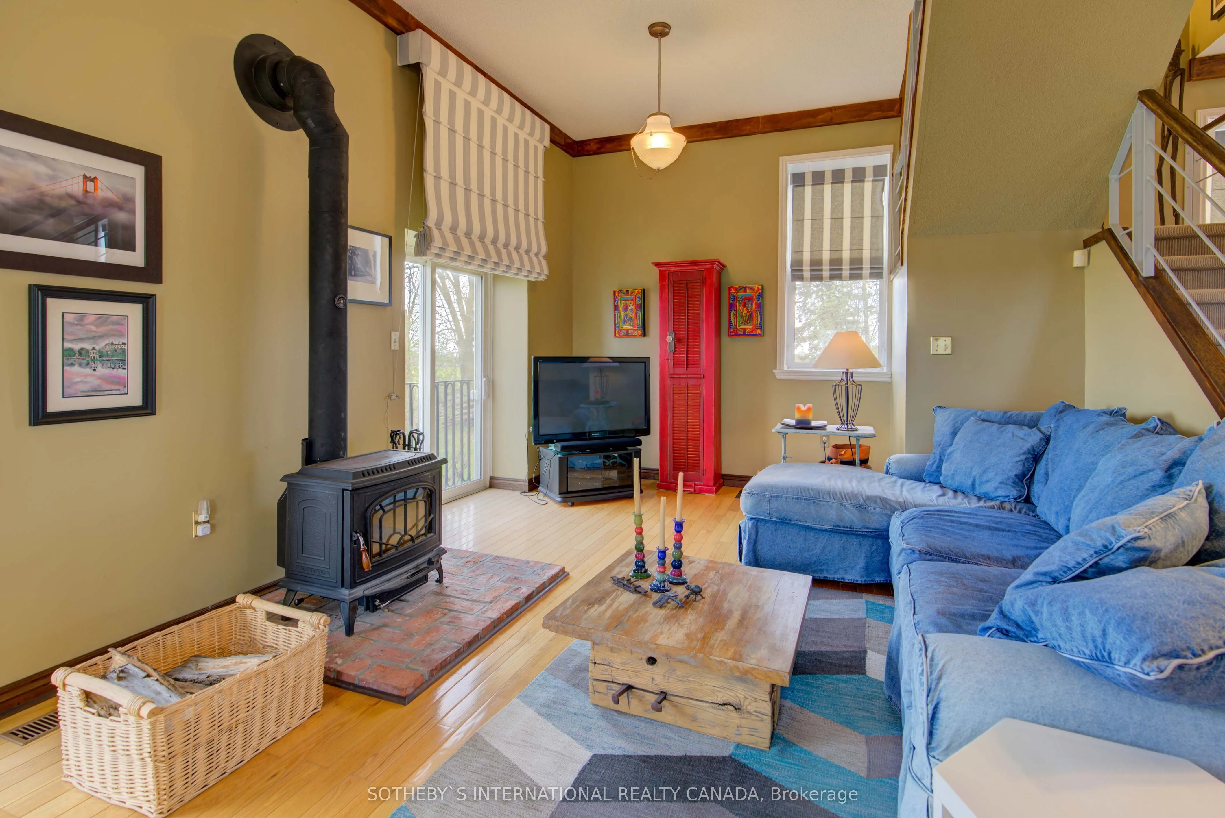 330 Green Road