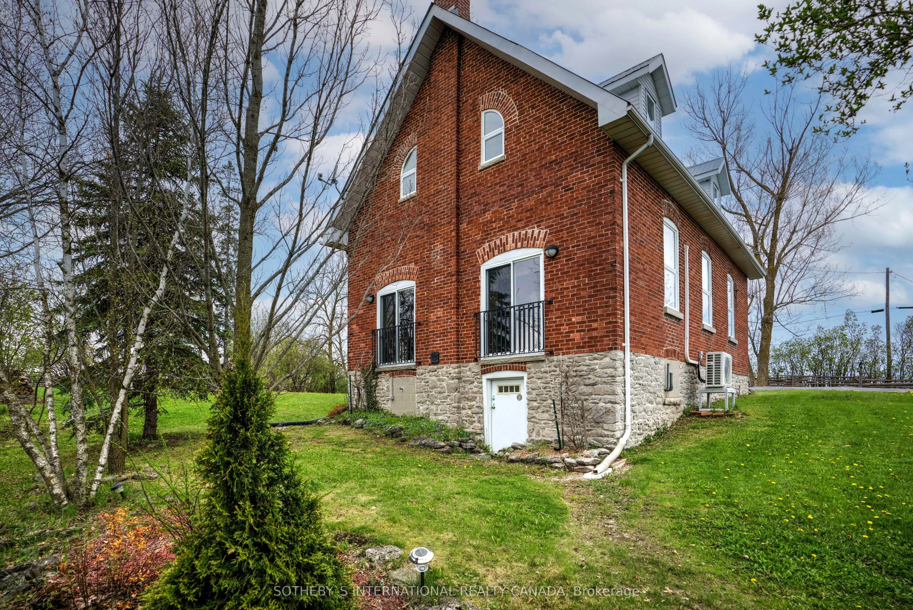 330 Green Road