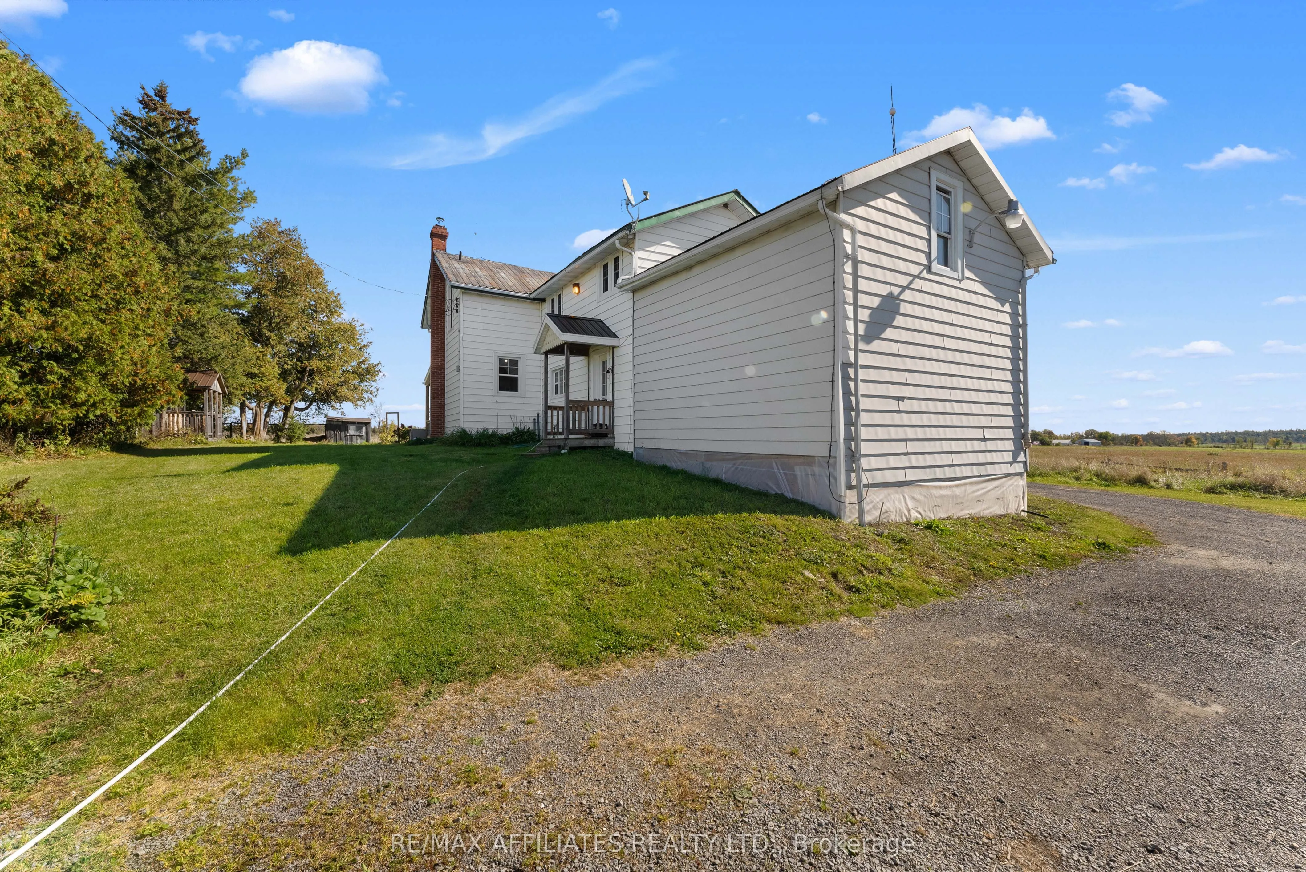839 BLAKENEY Road