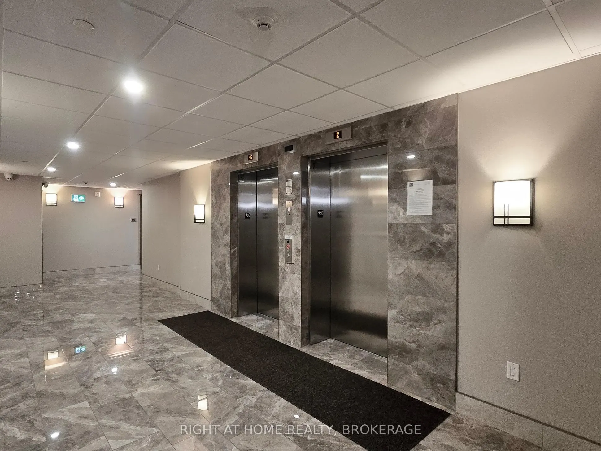 101 Shoreview Place #111