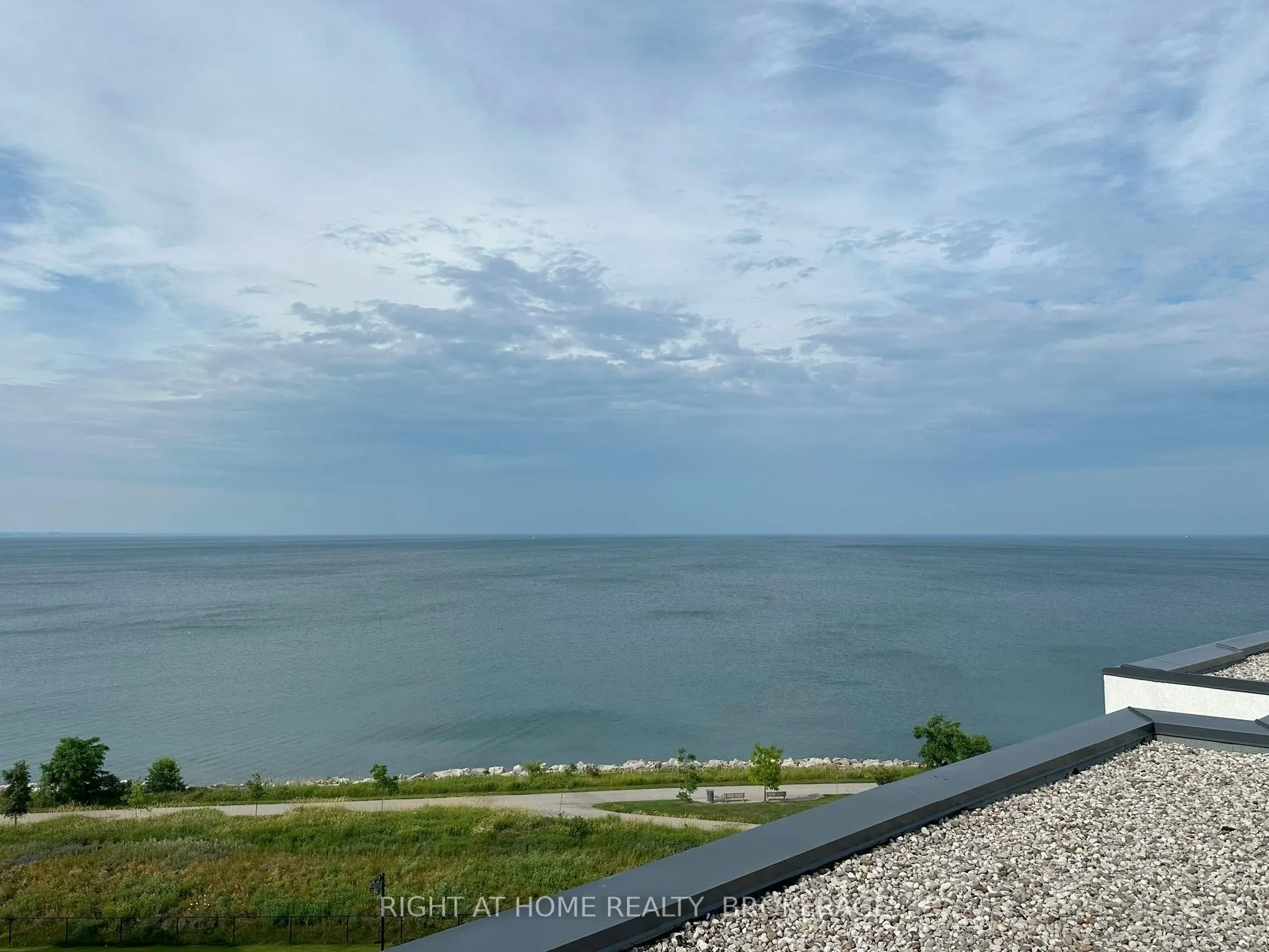 101 Shoreview Place #111