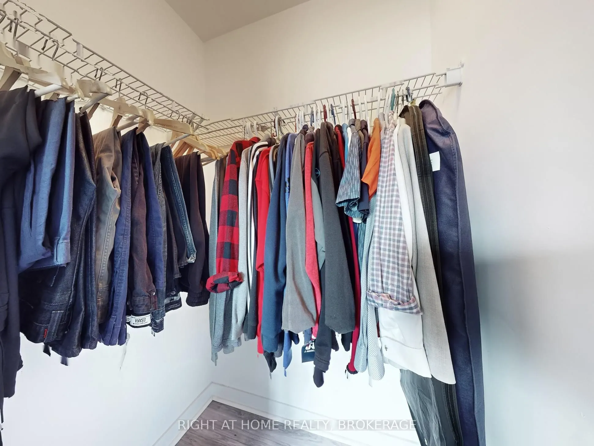 101 Shoreview Place #111