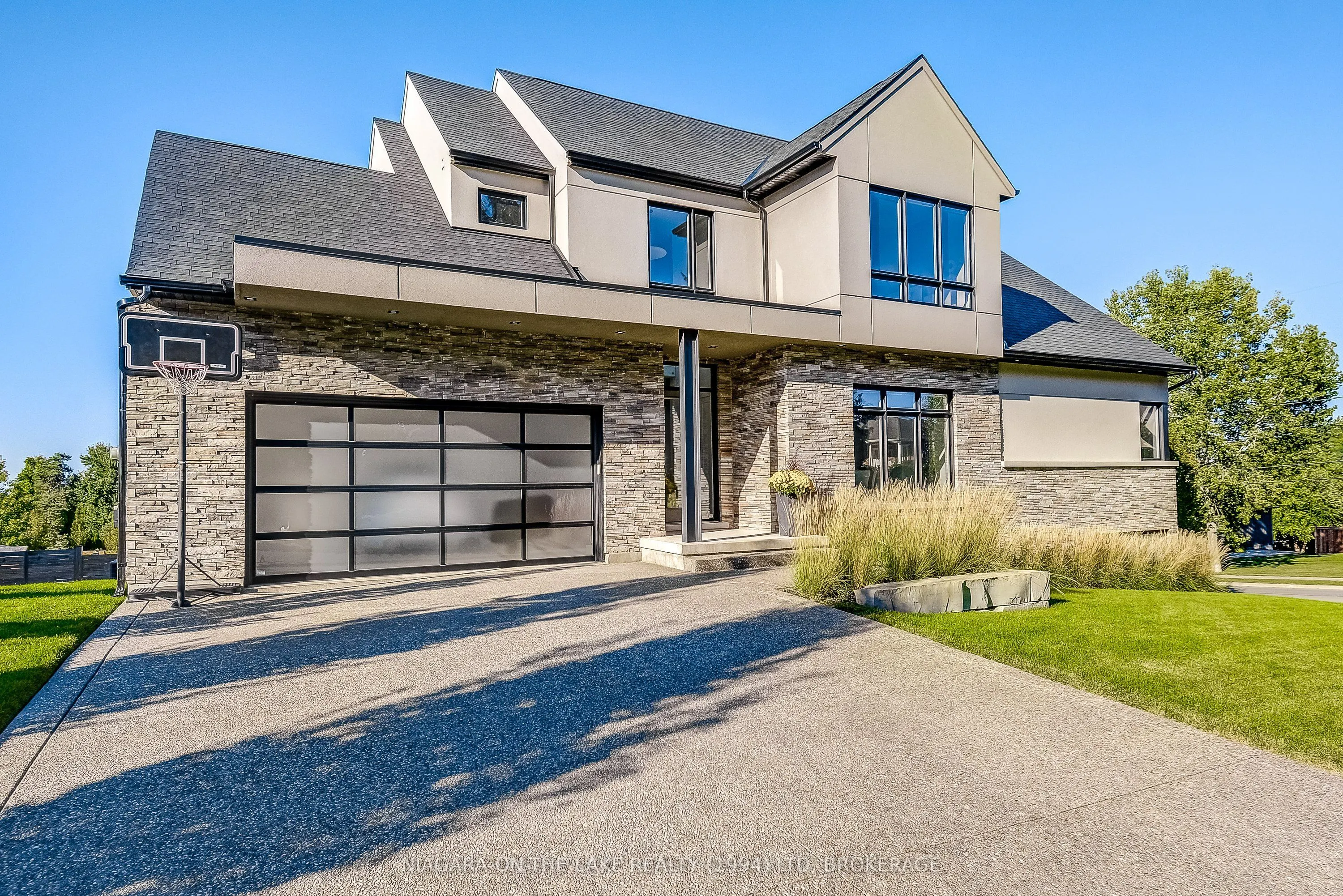 94 TANBARK Road