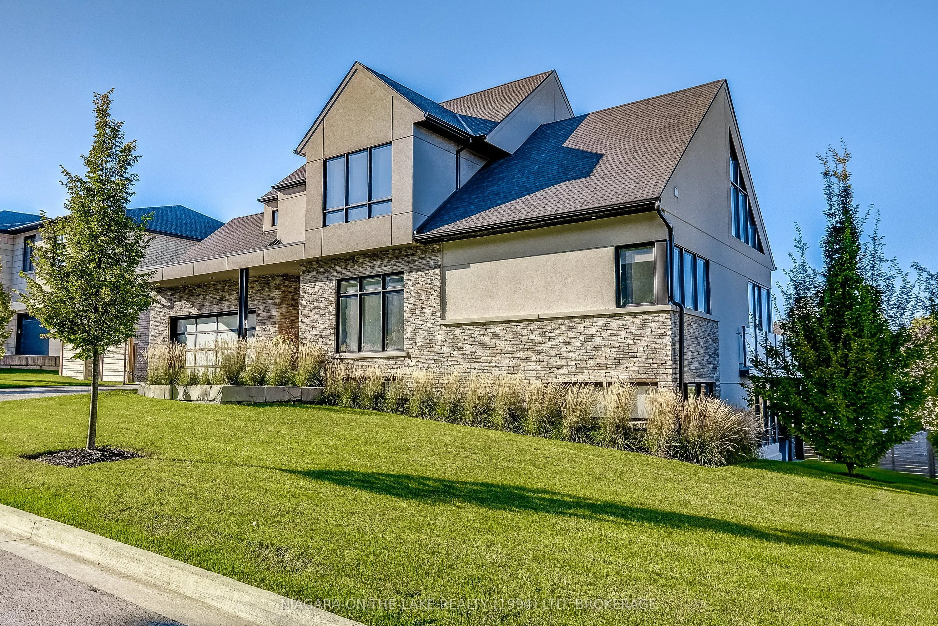 94 TANBARK Road