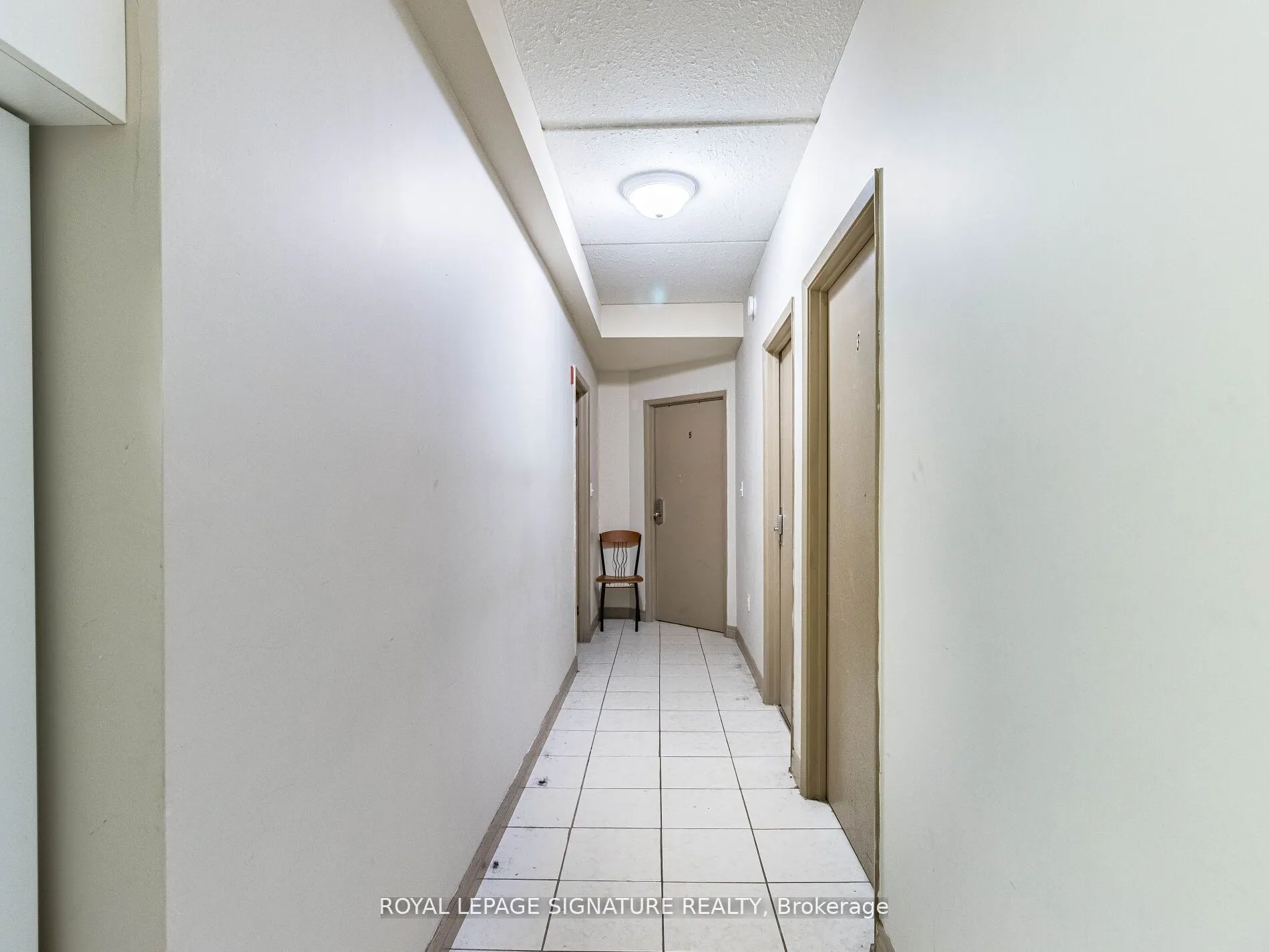 251 Lester Street #206