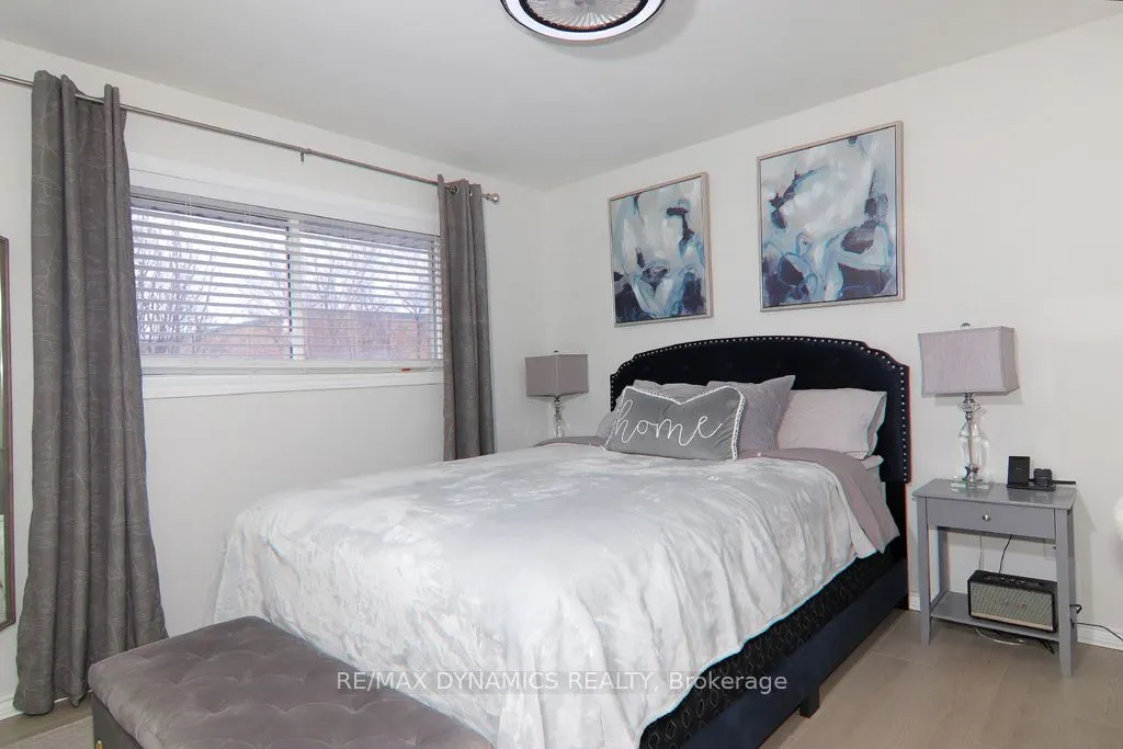 87 Rochelle Drive