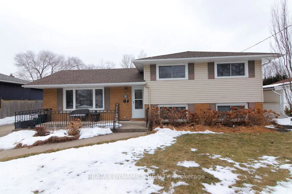87 Rochelle Drive