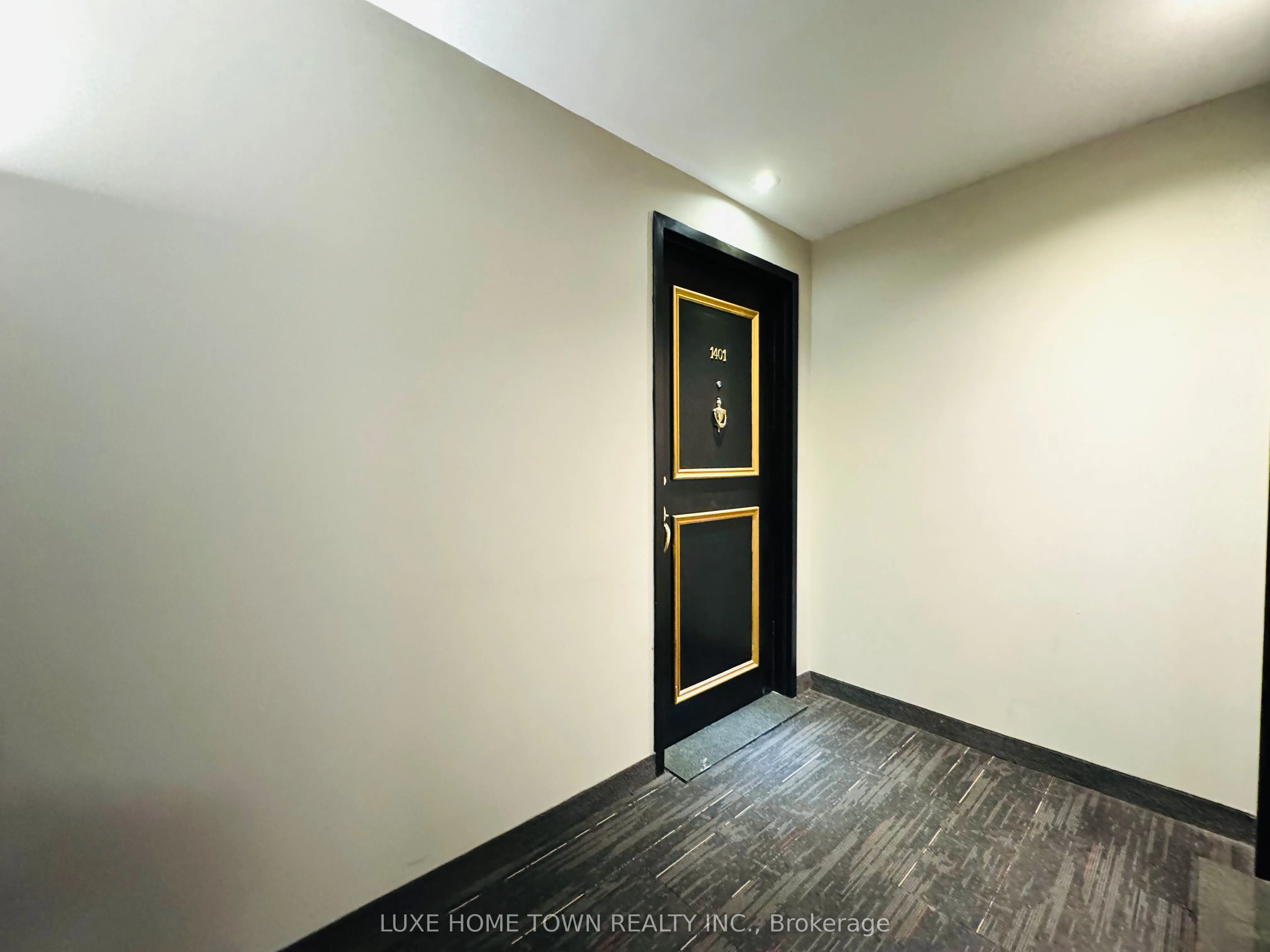 135 James Street S #1401