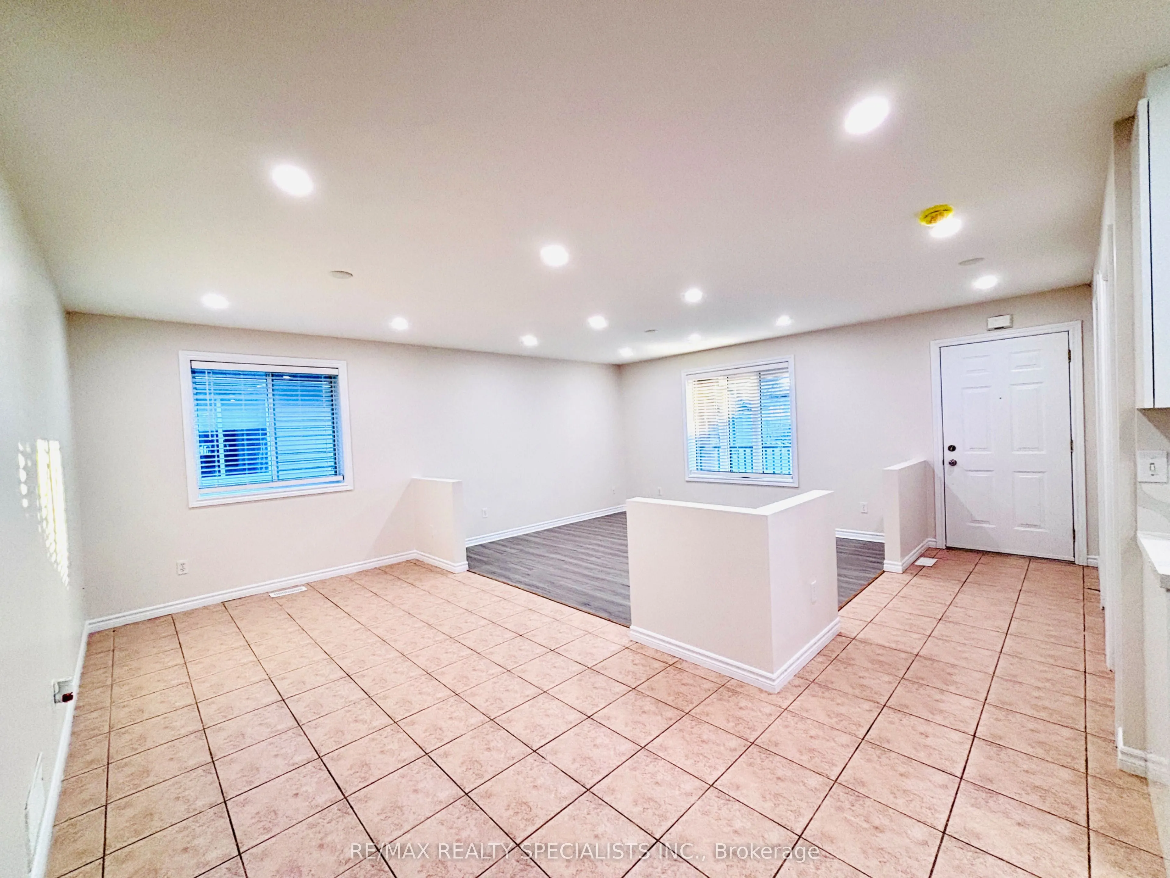 2488 Gatwick Avenue