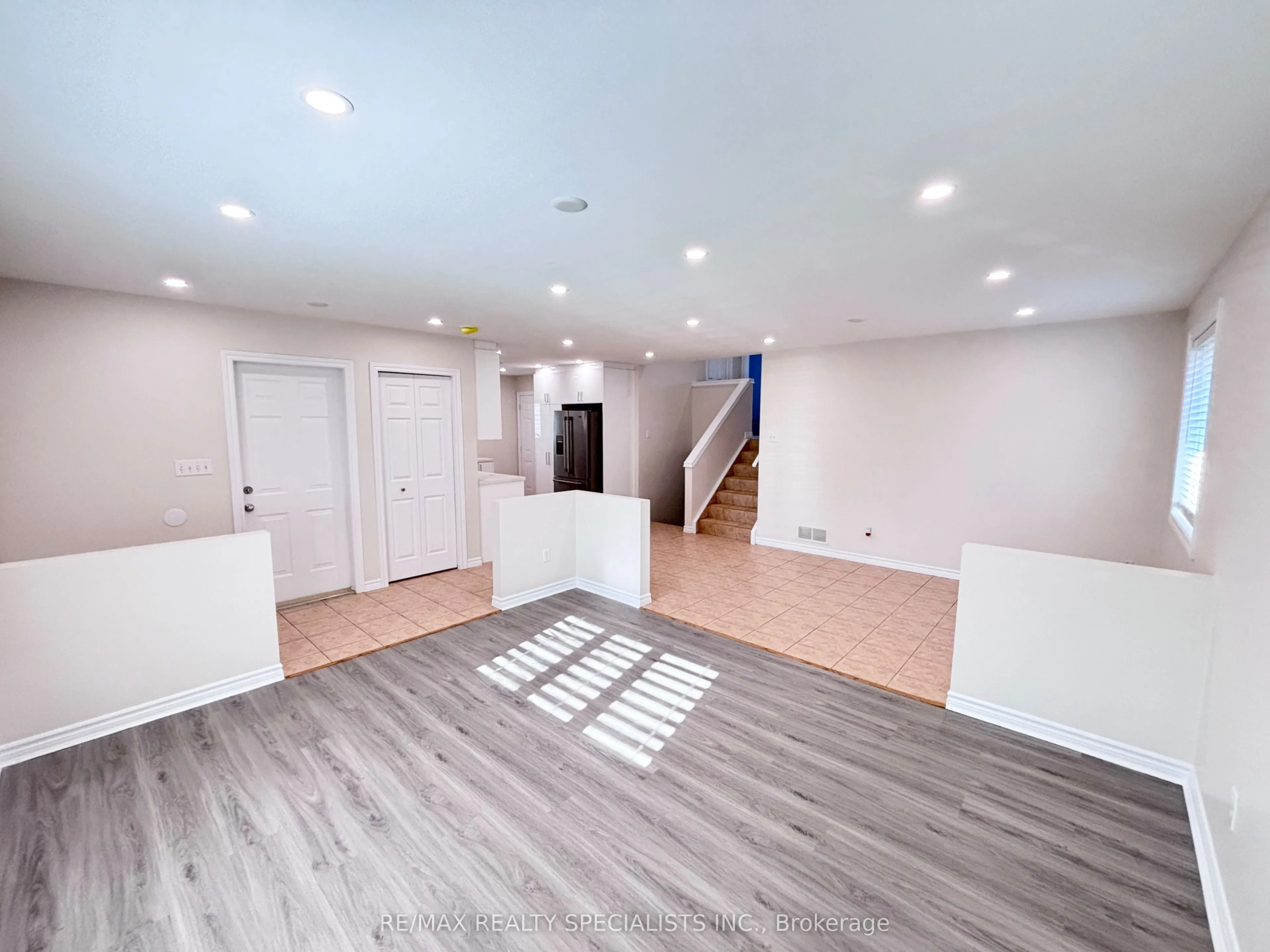 2488 Gatwick Avenue