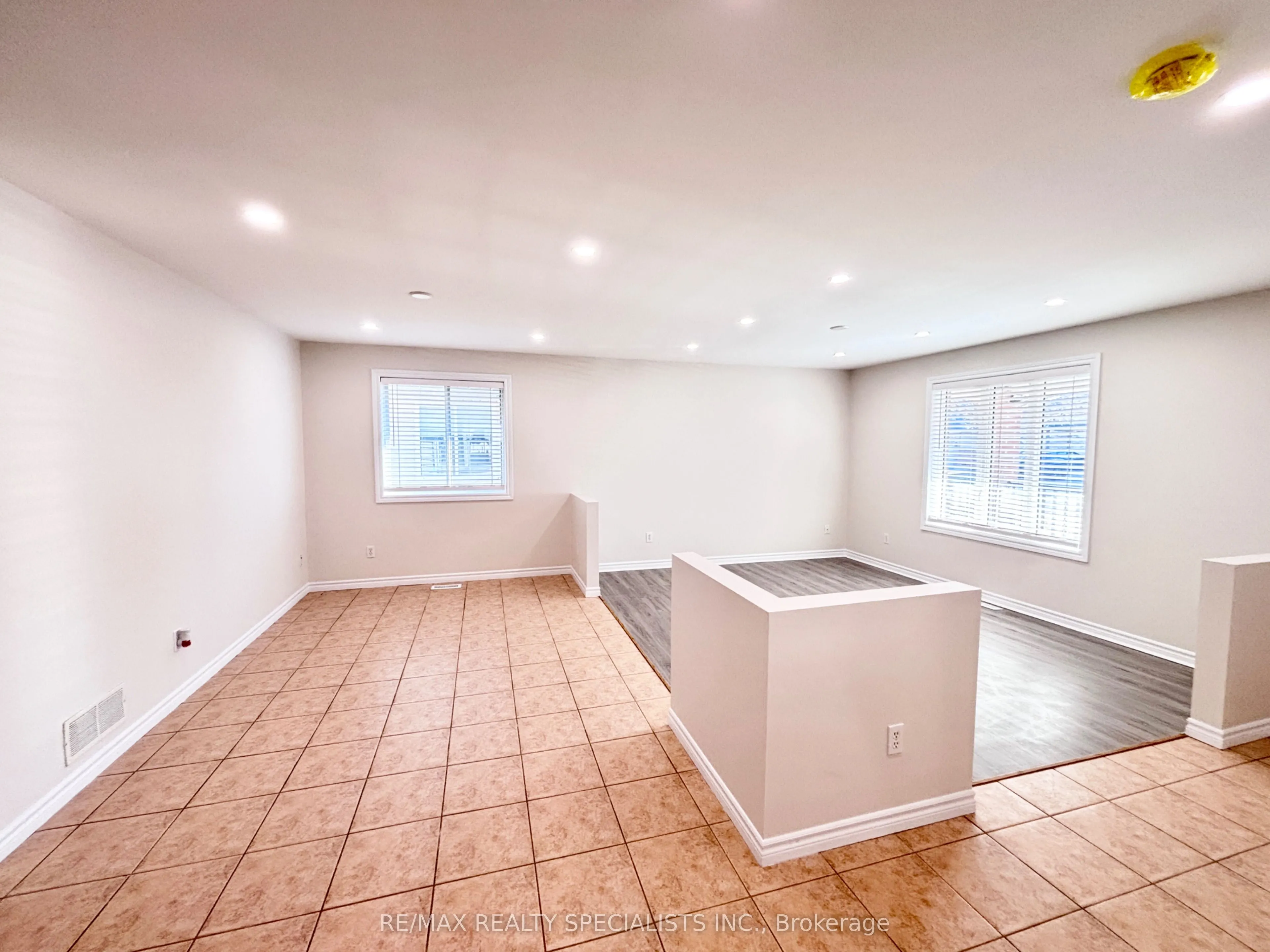 2488 Gatwick Avenue