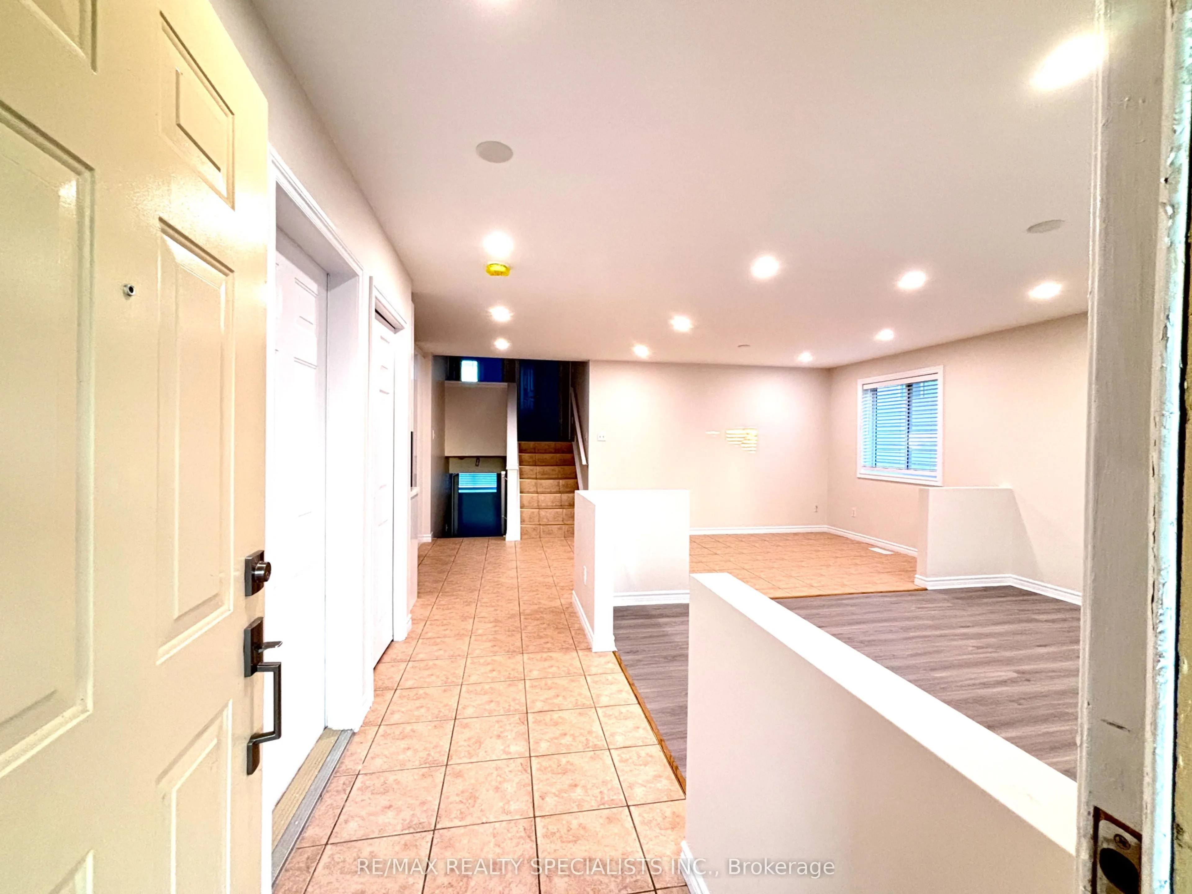 2488 Gatwick Avenue