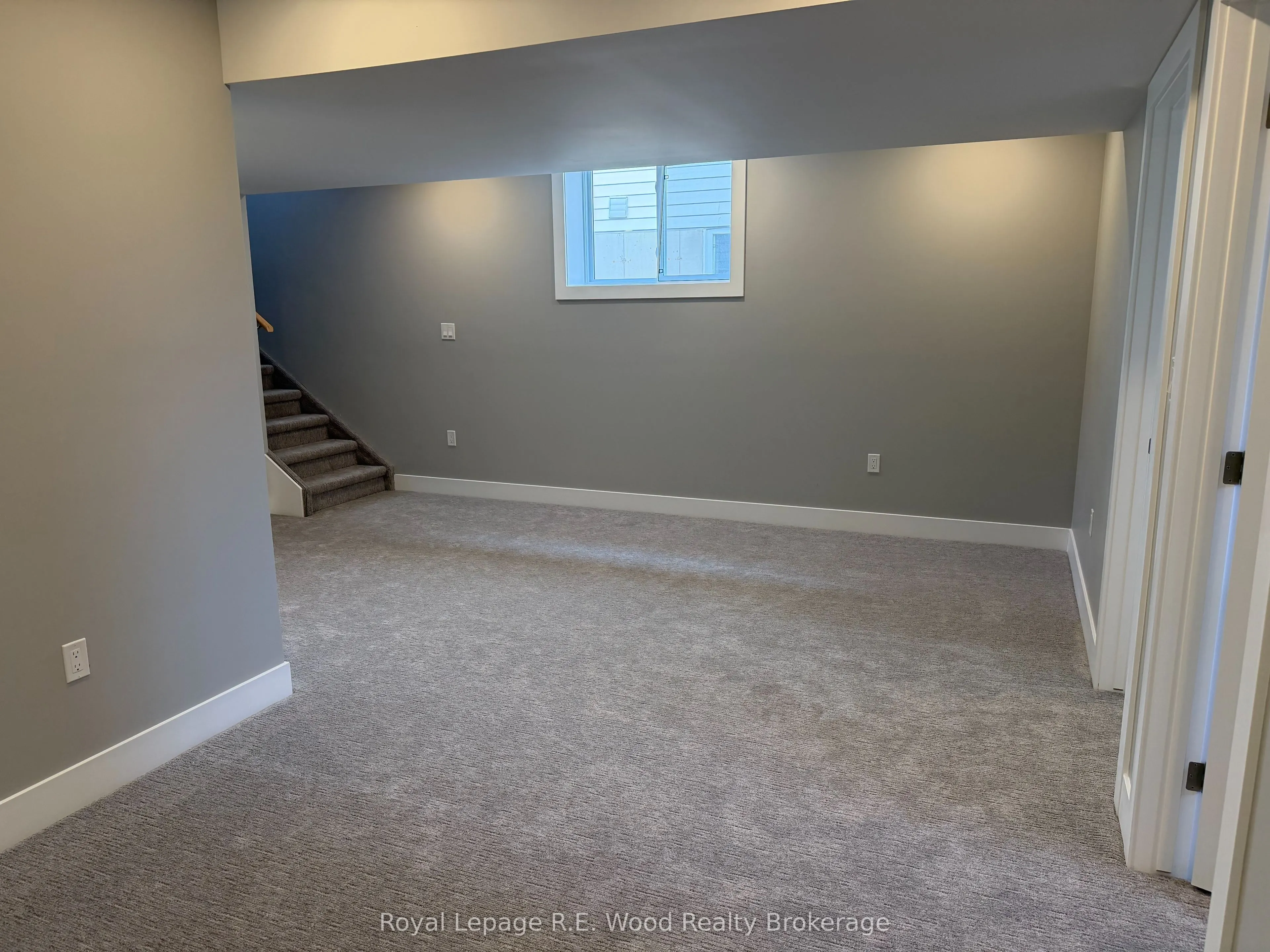 335 John Street S #6