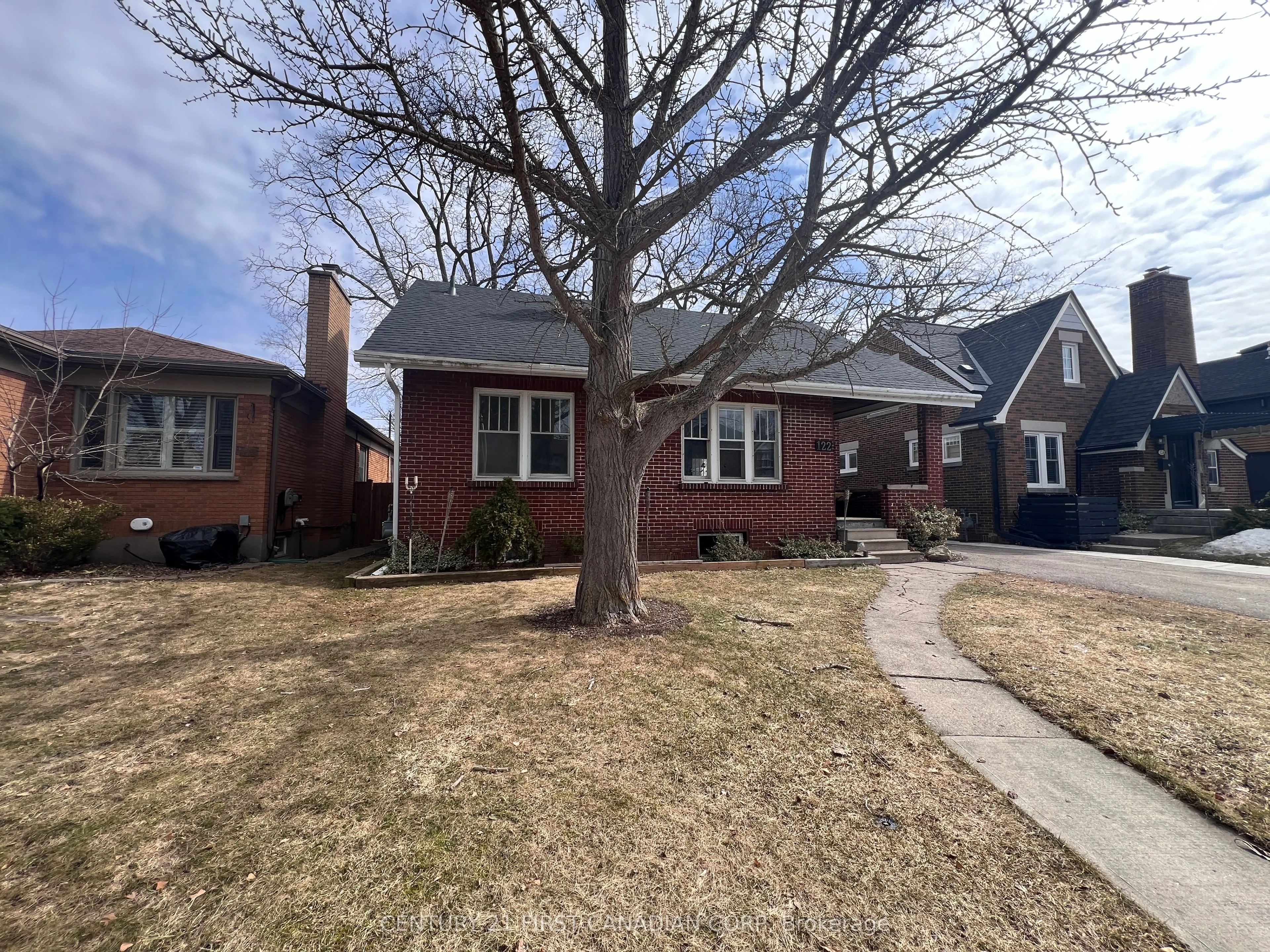 122 Windsor Crescent
