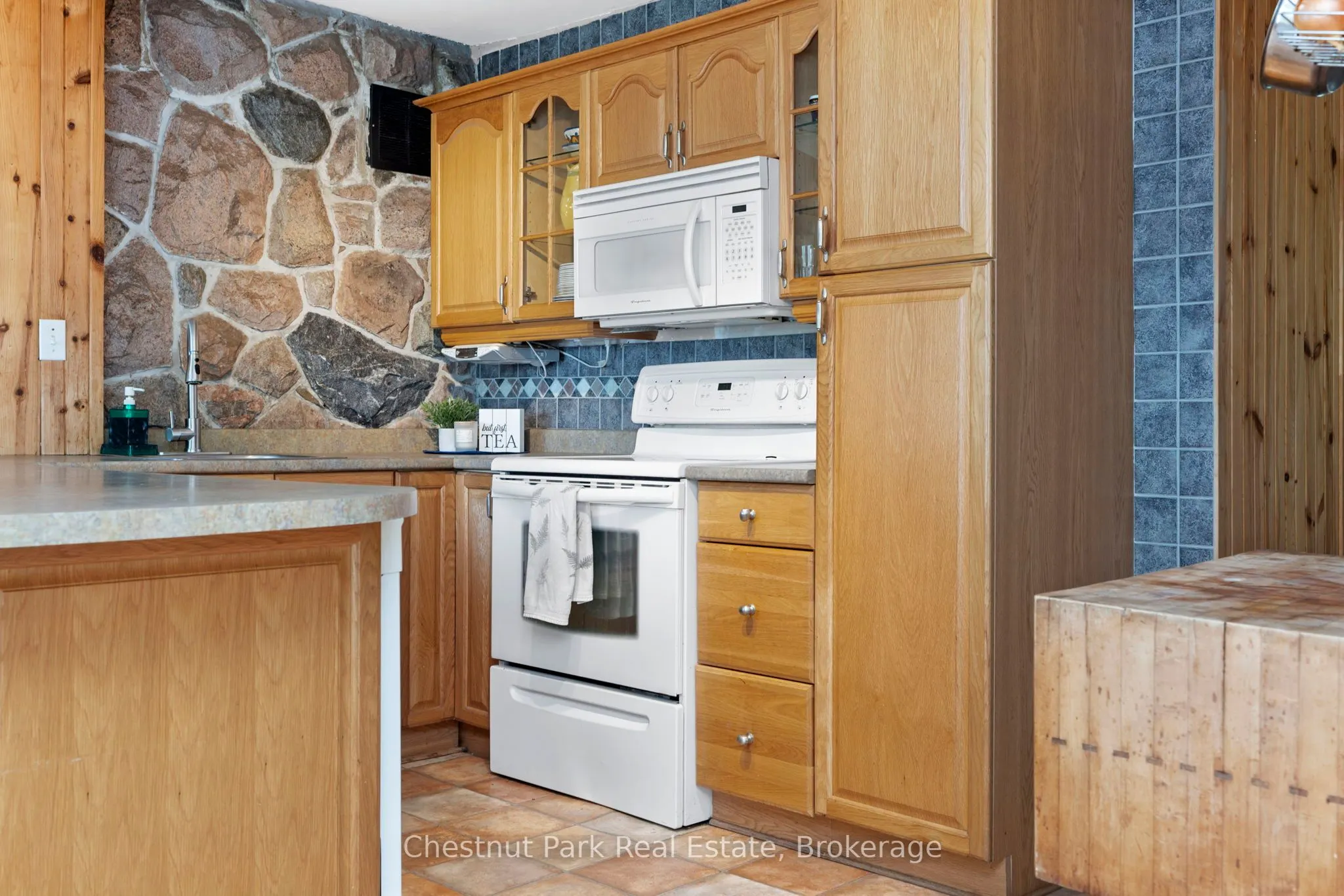 1260 WINDERS BAY Road