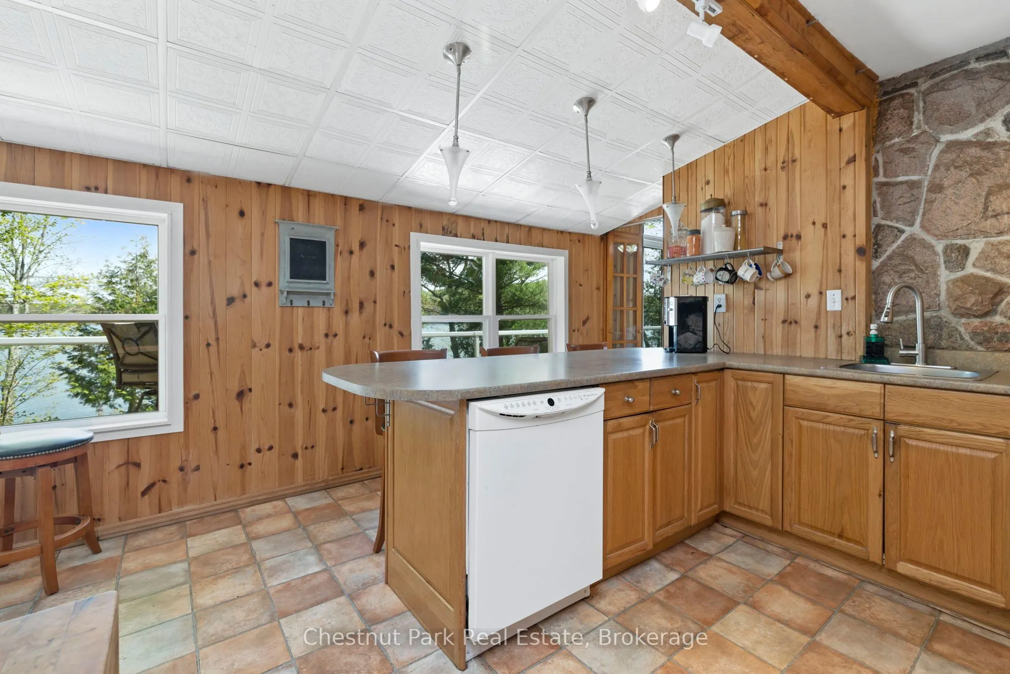 1260 WINDERS BAY Road
