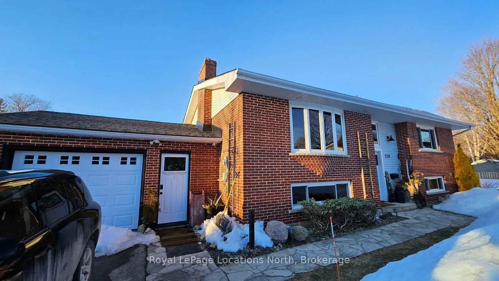 128 Montgomery Street