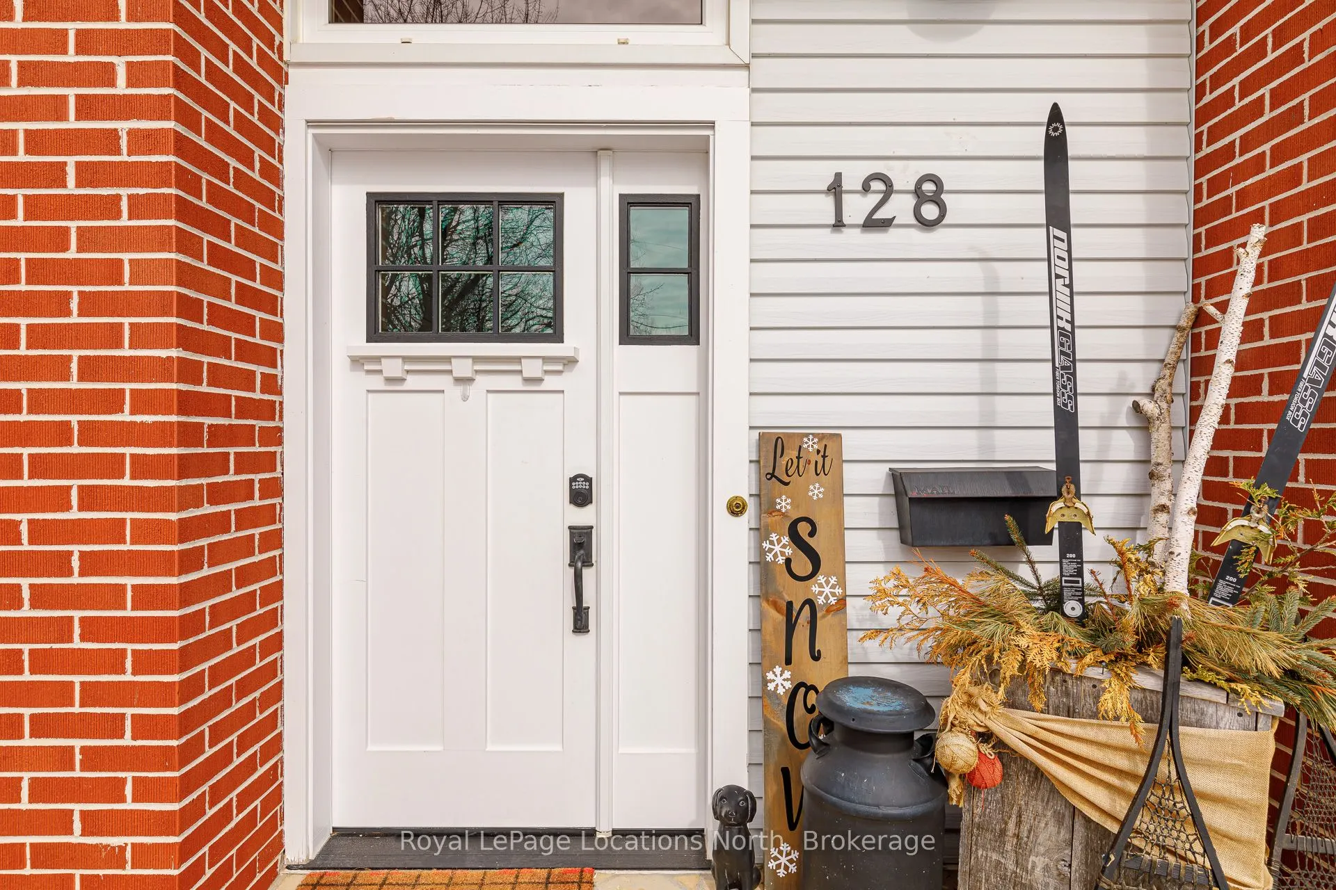 128 Montgomery Street