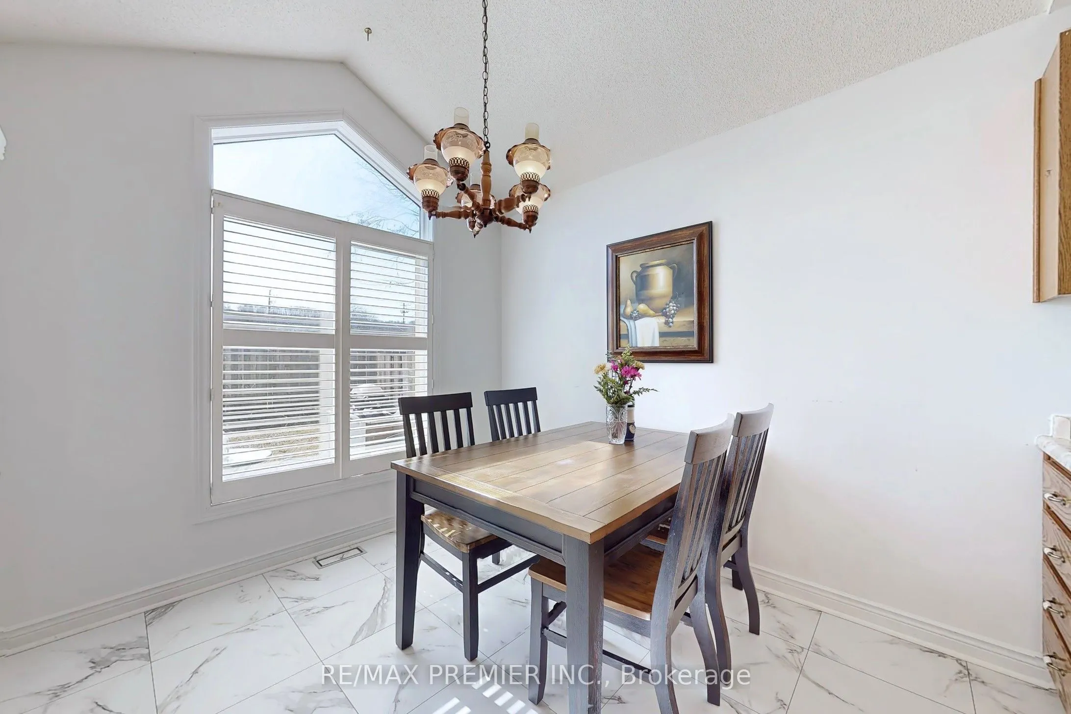 9 Wentworth Drive #13