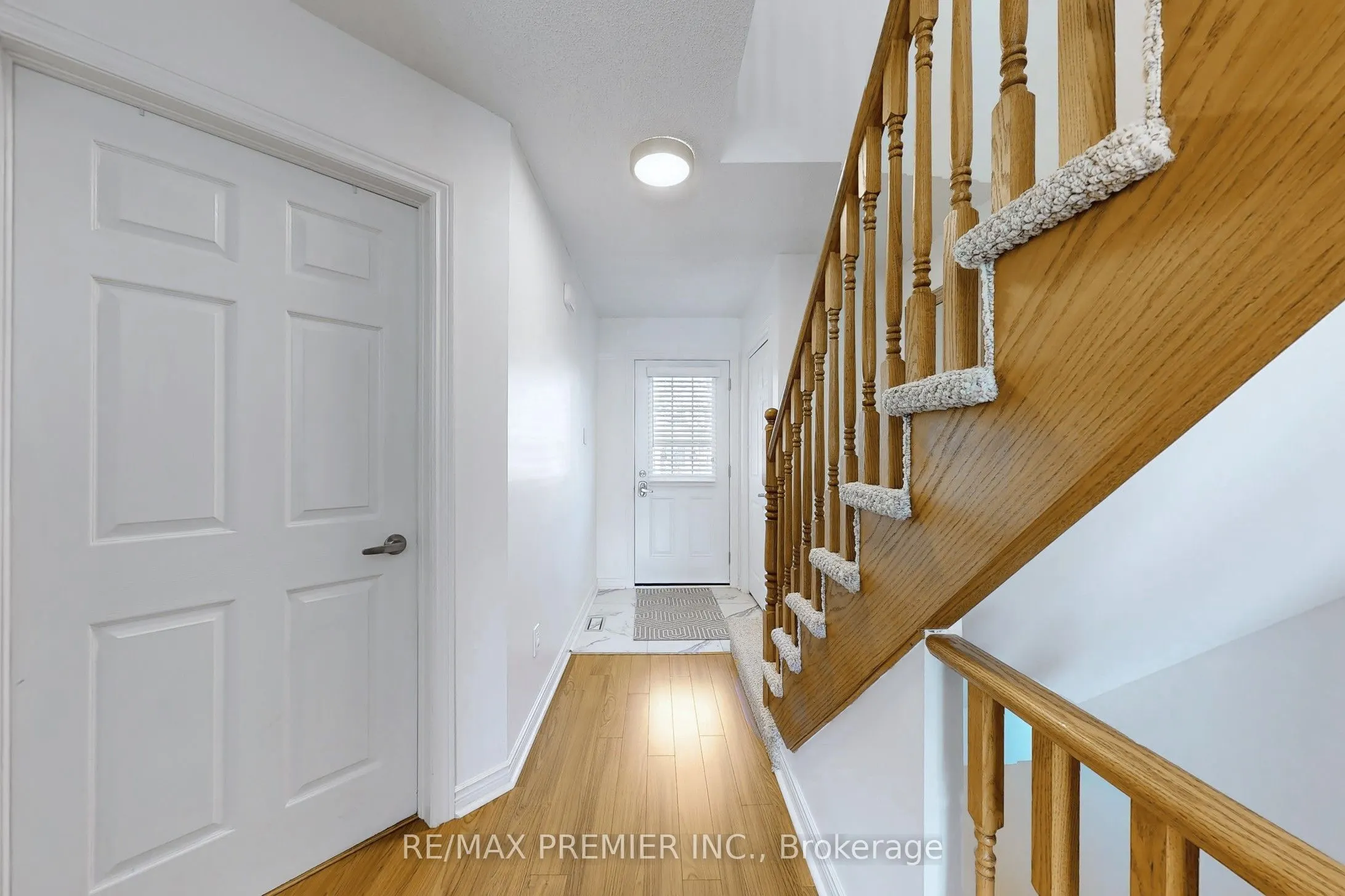 9 Wentworth Drive #13