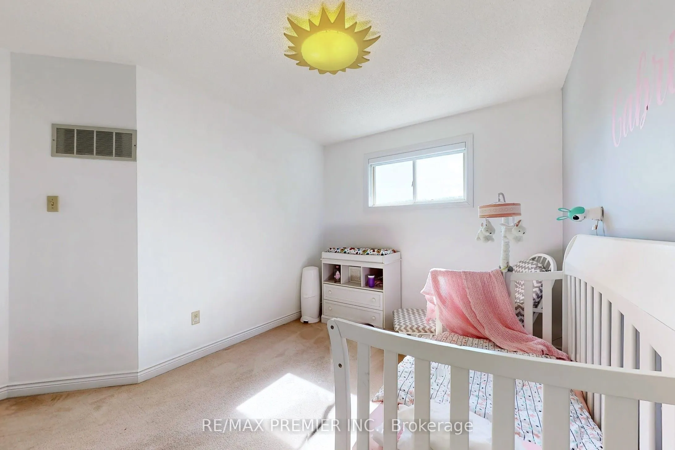 9 Wentworth Drive #13