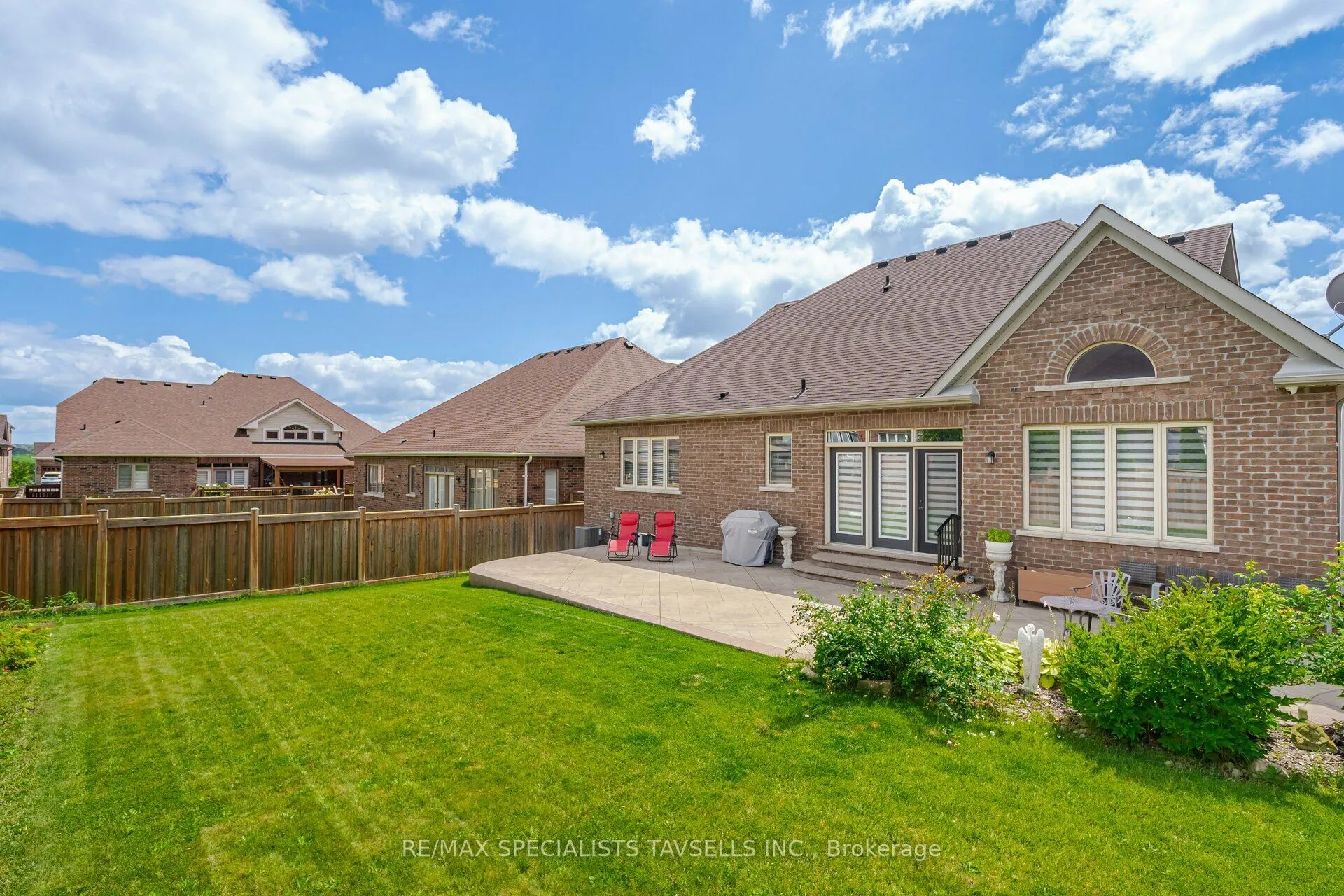 33 Stonegate Avenue