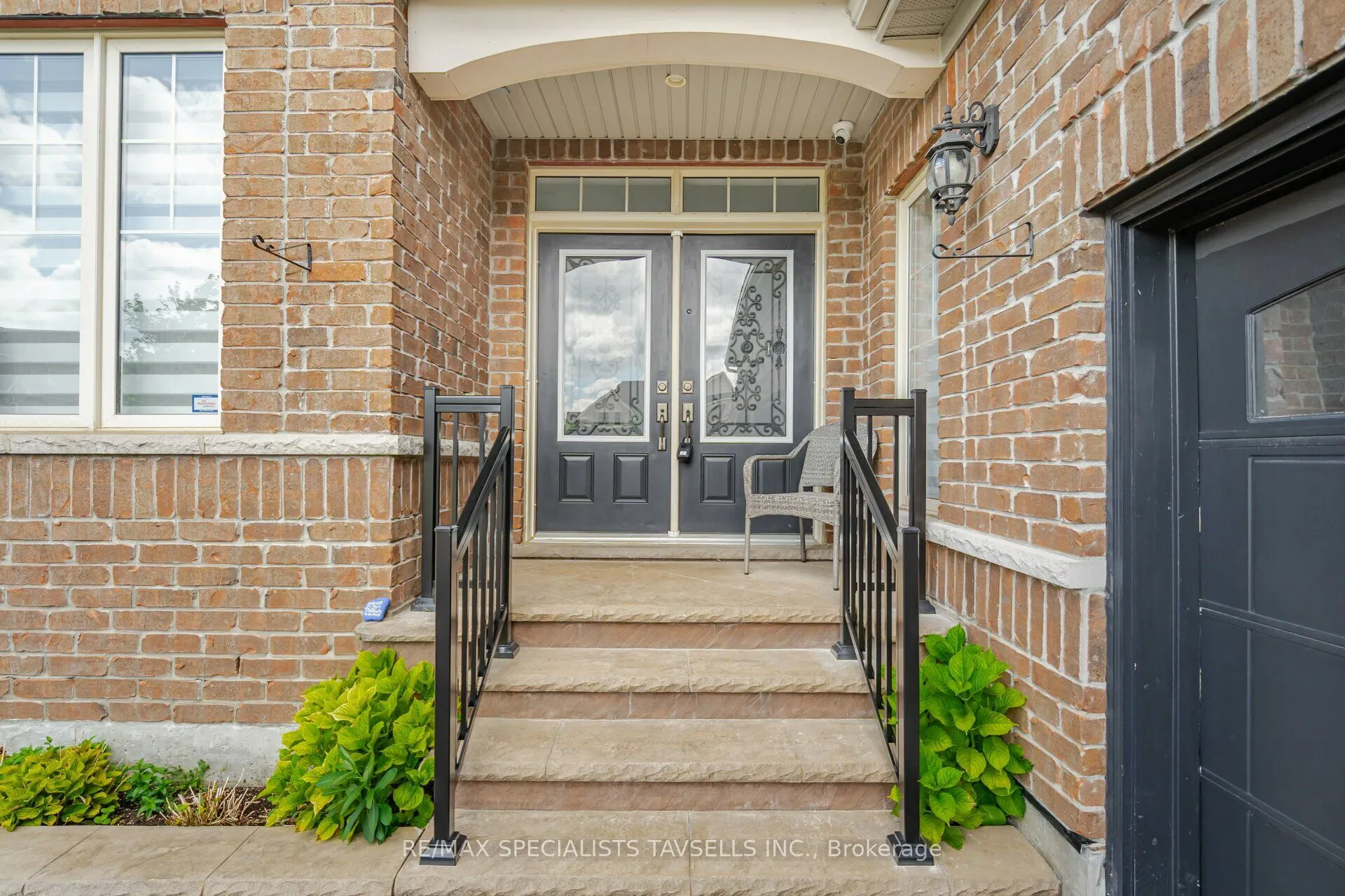 33 Stonegate Avenue