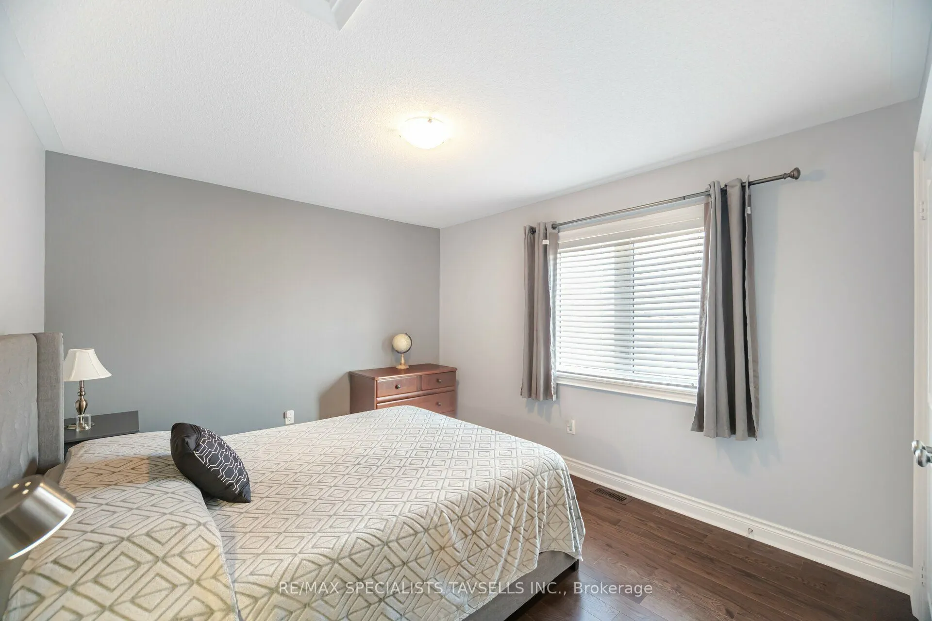 33 Stonegate Avenue