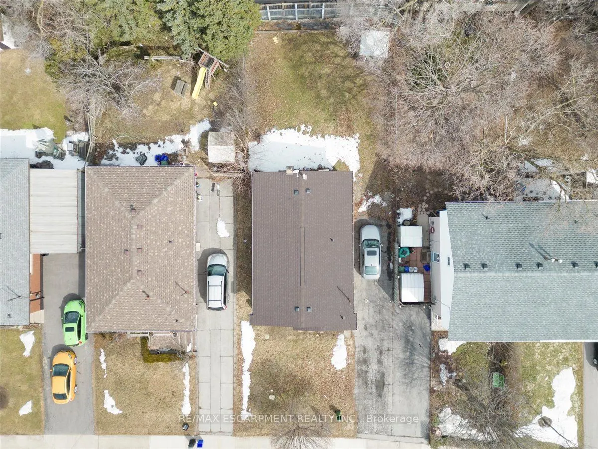37 Lilacside Drive