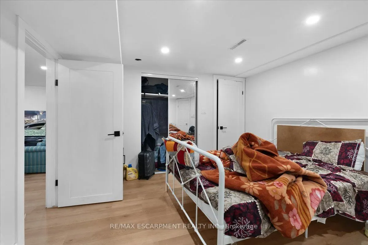 37 Lilacside Drive