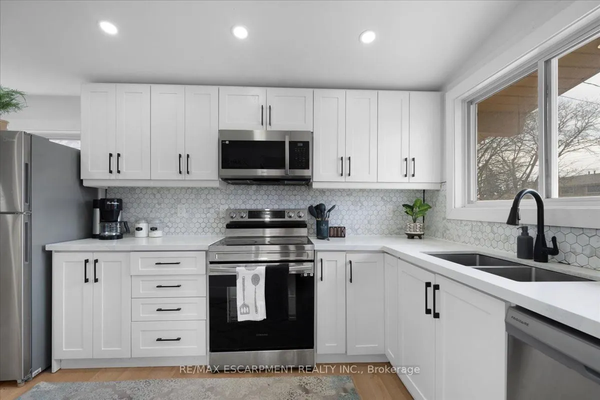 37 Lilacside Drive