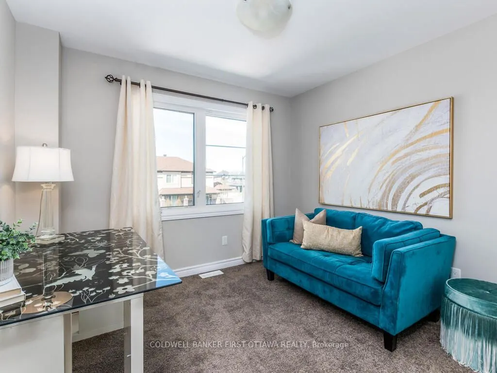 249 Kimpton Drive