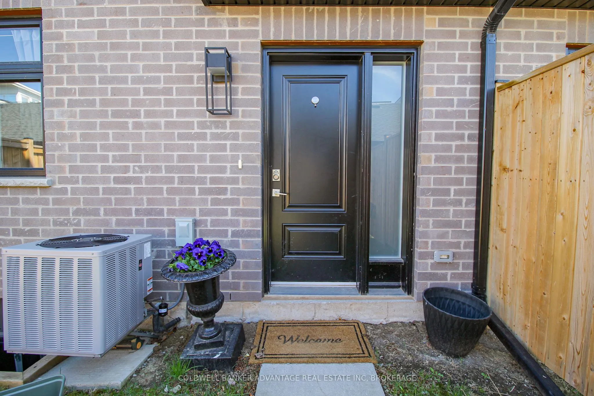 153 Summersides Boulevard