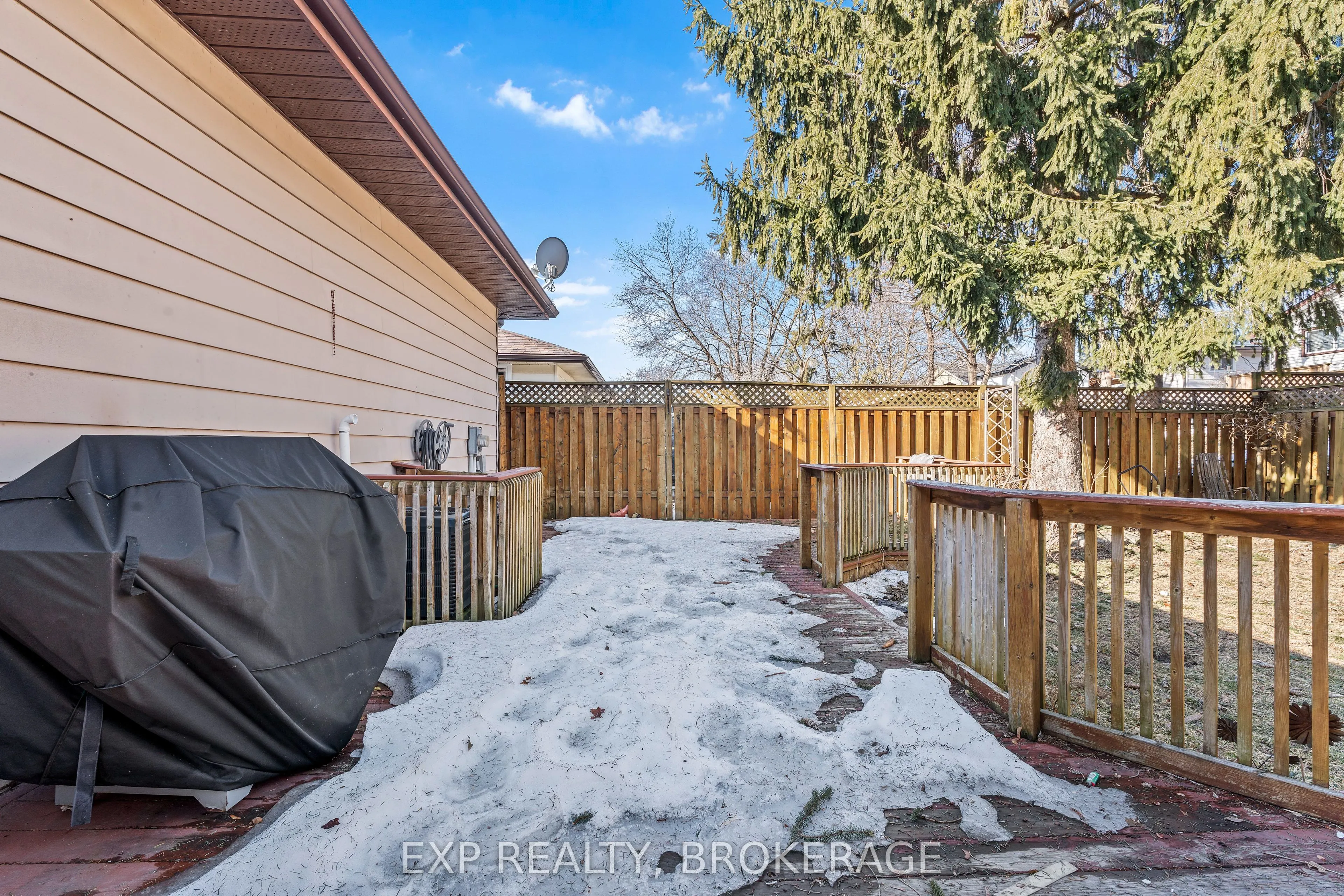60 GUTHRIE Drive