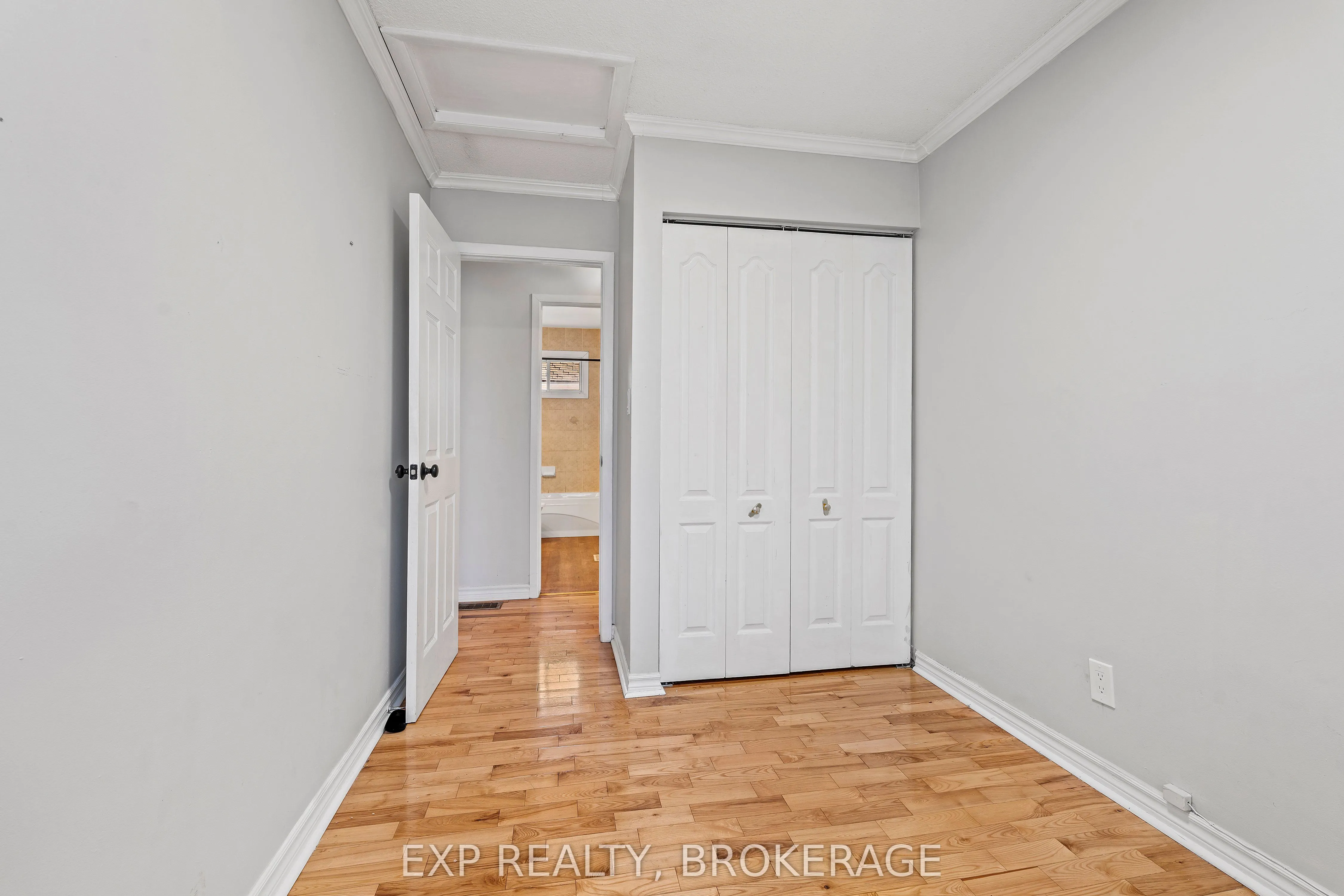 60 GUTHRIE Drive
