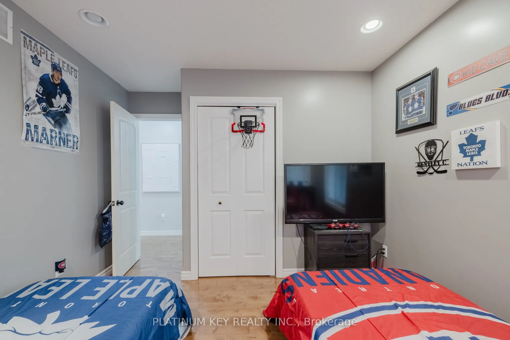 277 Thorne Drive