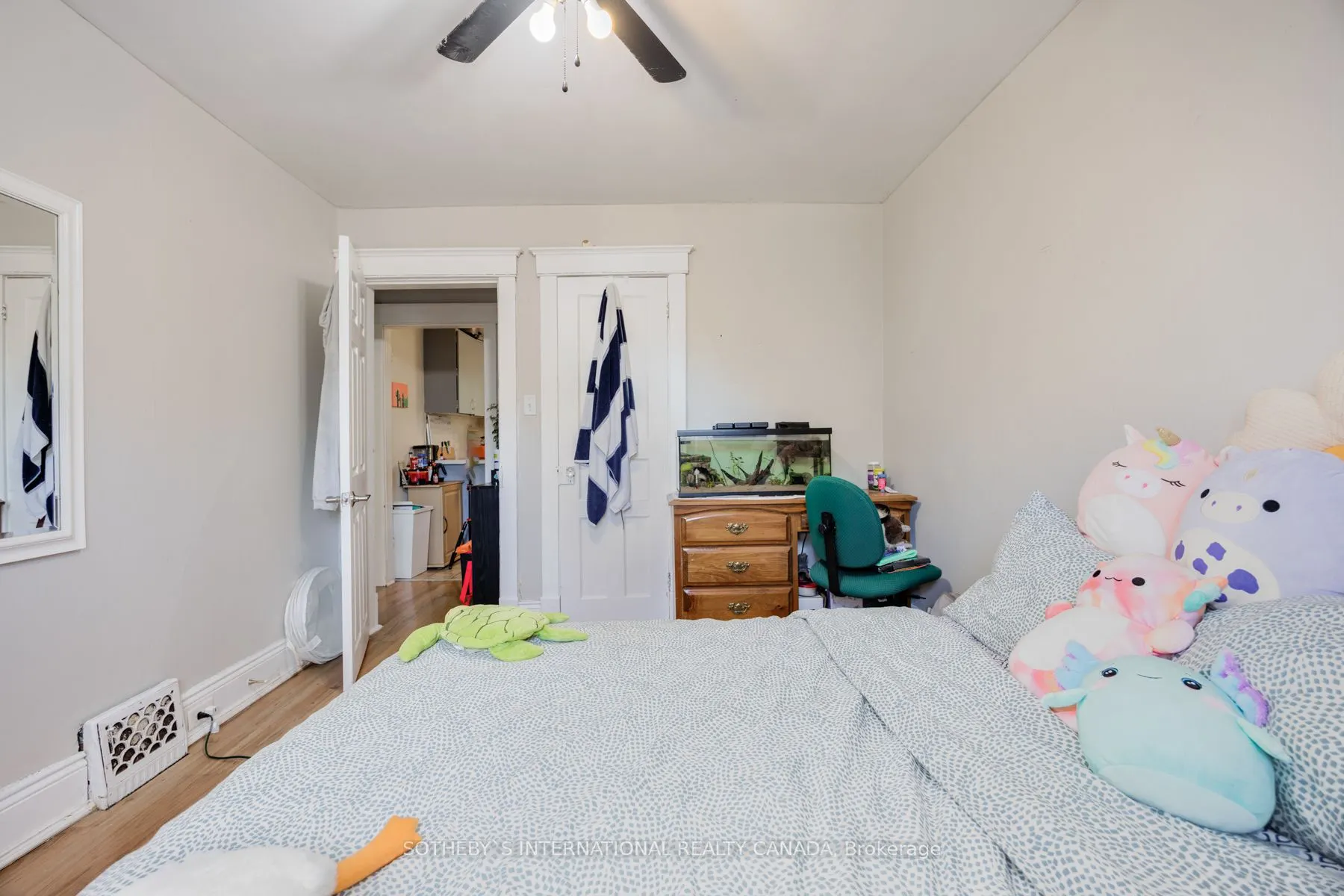 82 Durham Street W