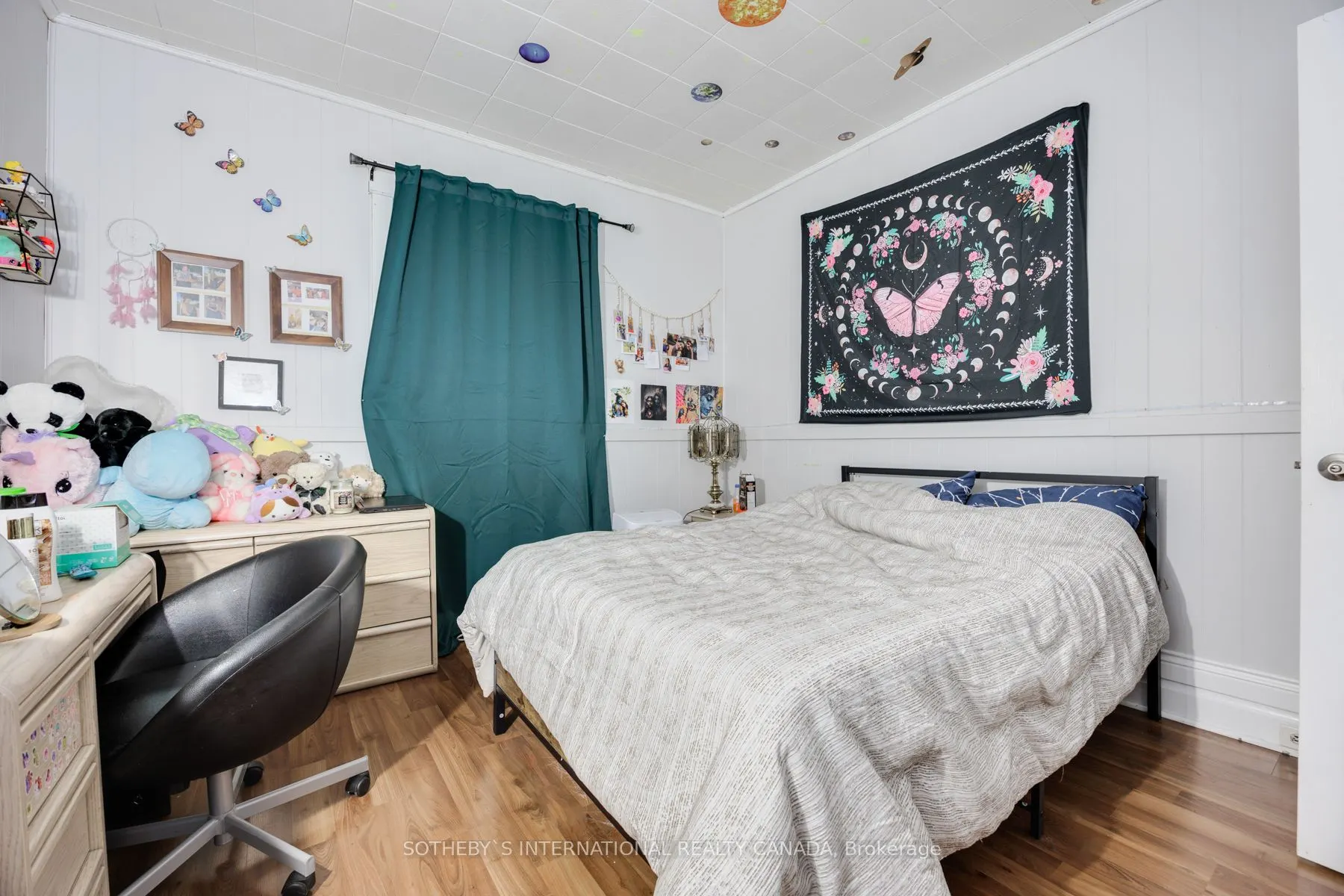82 Durham Street W