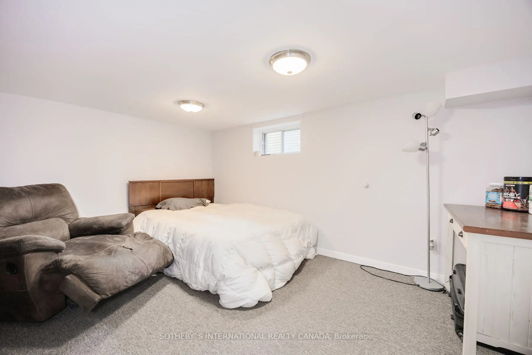 82 Durham Street W