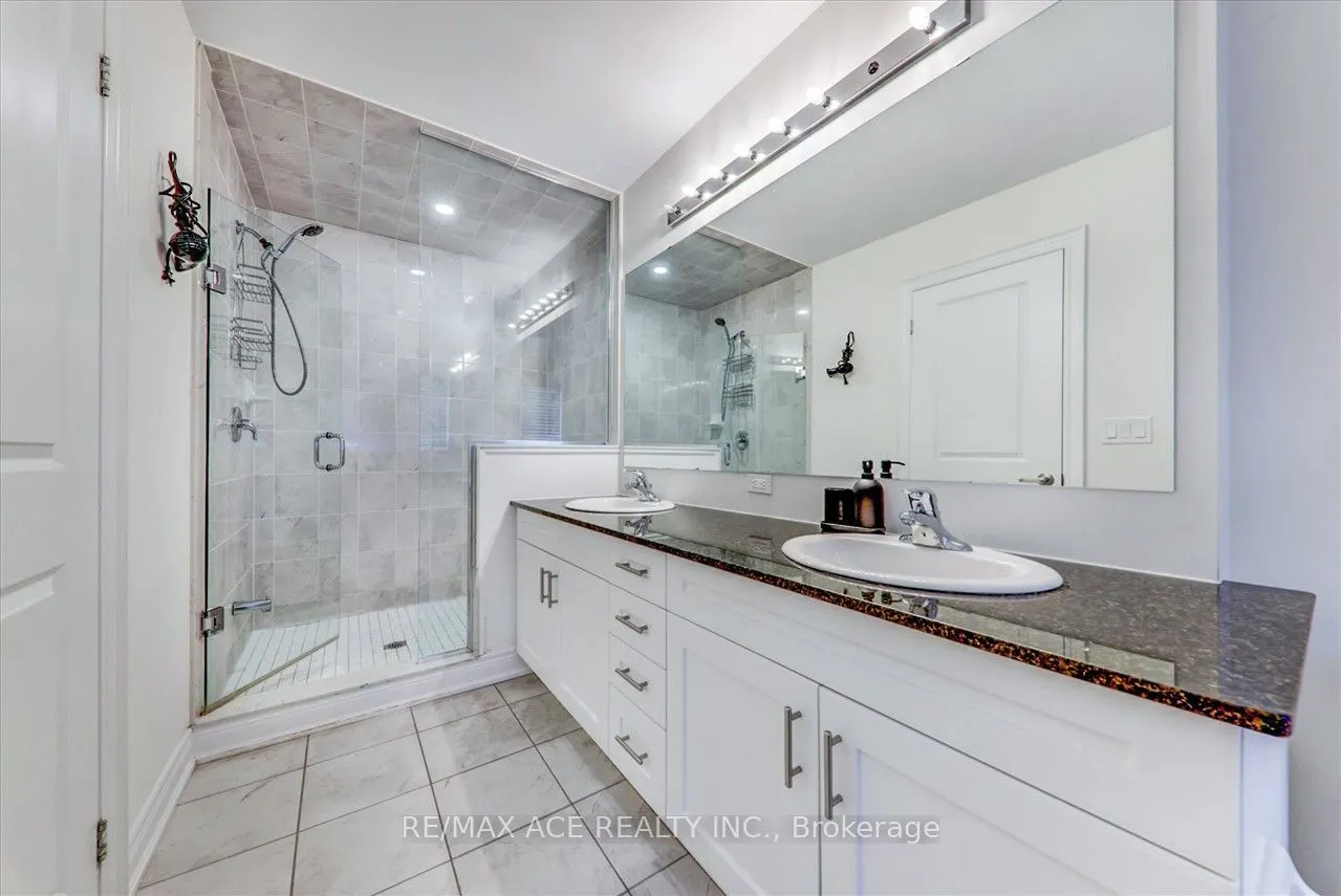 171 Snowbridge Way #26