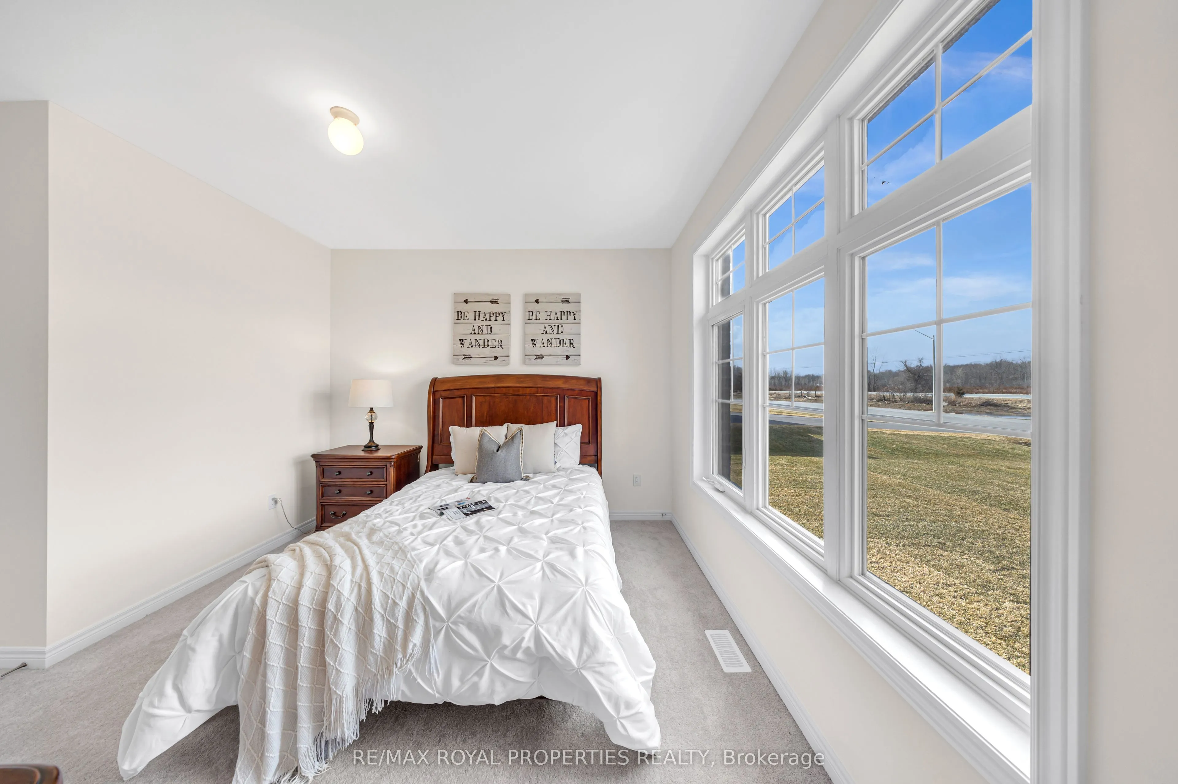 8 Skyvue Crescent
