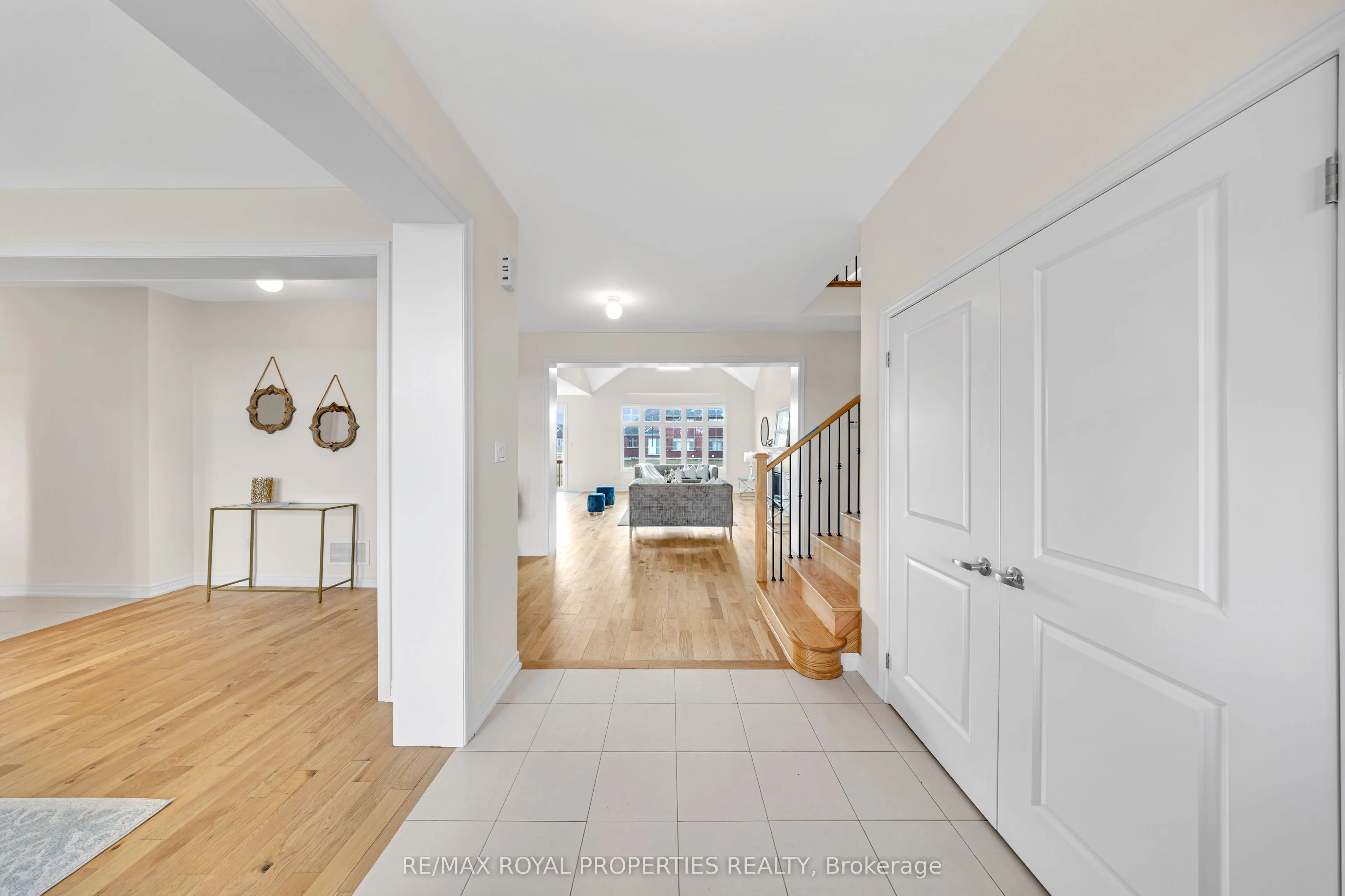 8 Skyvue Crescent