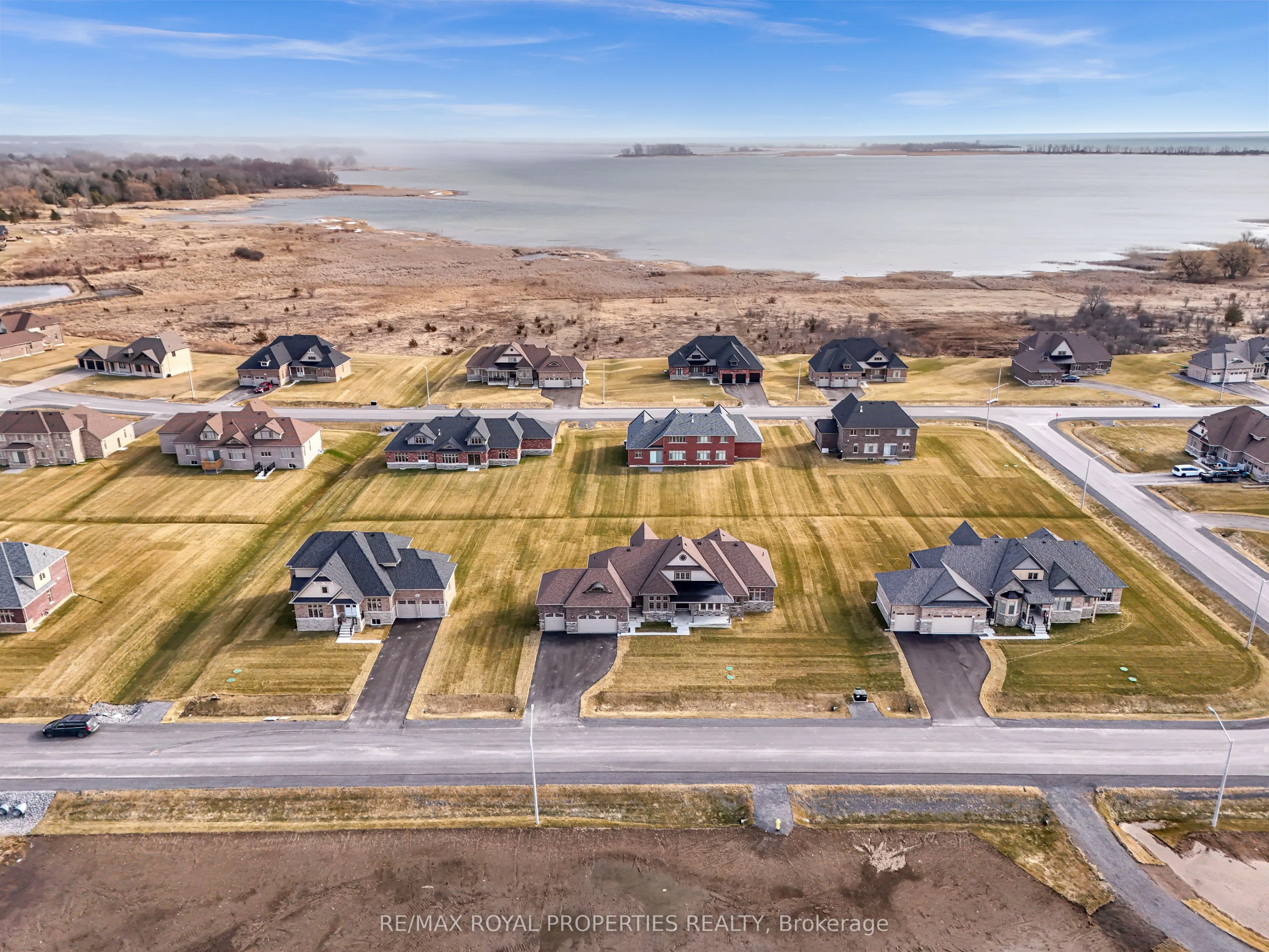 8 Skyvue Crescent